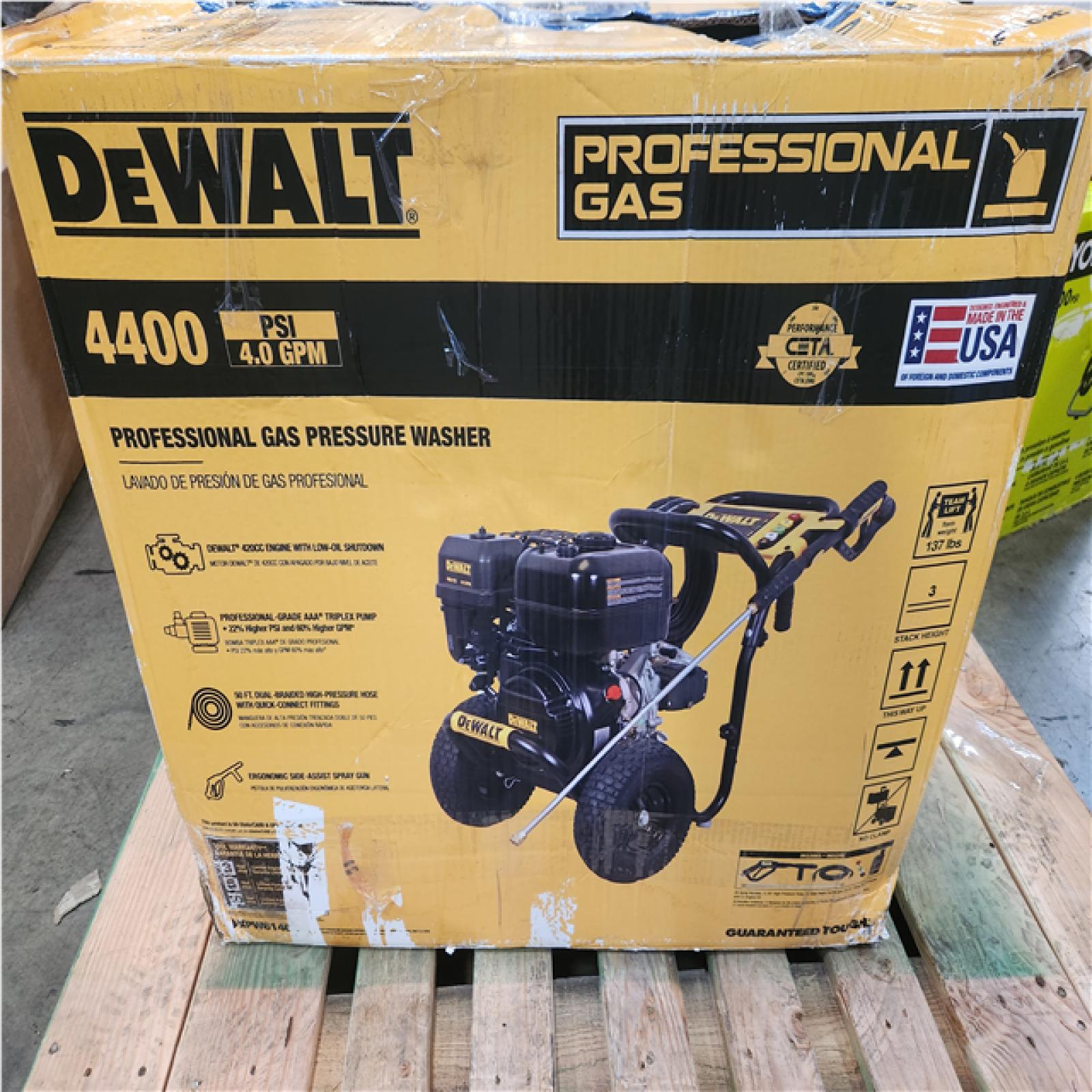 Phoenix NEW DEWALT 4400 PSI 4.0 GPM Cold Water Gas Pressure Washer