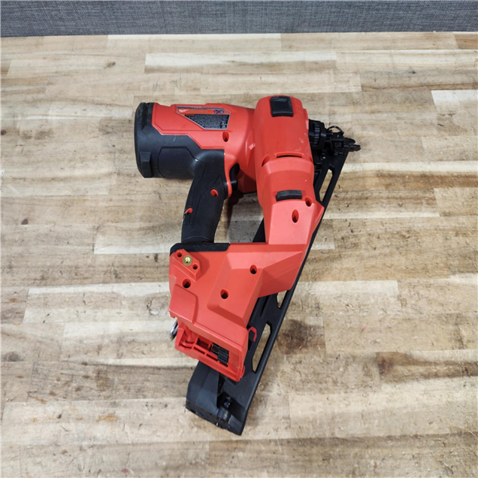 HOUSTON LOCATION - AS - IS Milwaukee FUEL 18-Volt Lithium-Ion Brushless Cordless Gen II 15-Gauge Angled Finish Nailer (Tool-Only)