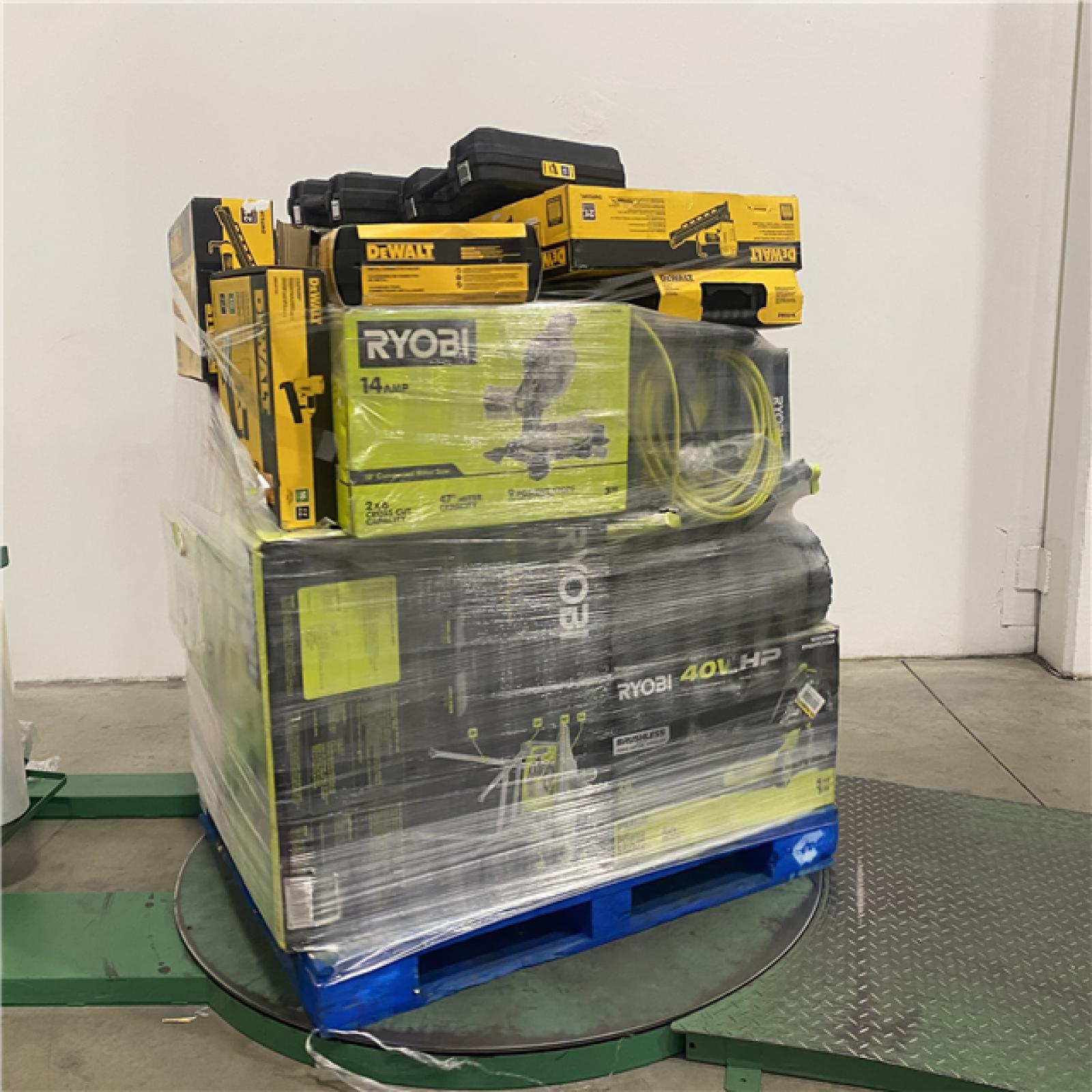 Dallas Location - As-Is Tool Pallet