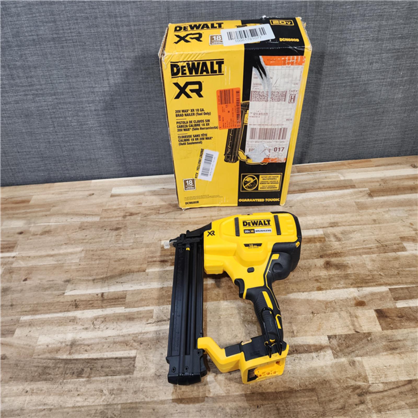 HOUSTON LOCATION - AS-IS (APPEARS LIKE NEW) DEWALT 20V MAX XR Lithium-Ion Electric Cordless 18-Gauge Brad Nailer (Tool Only)