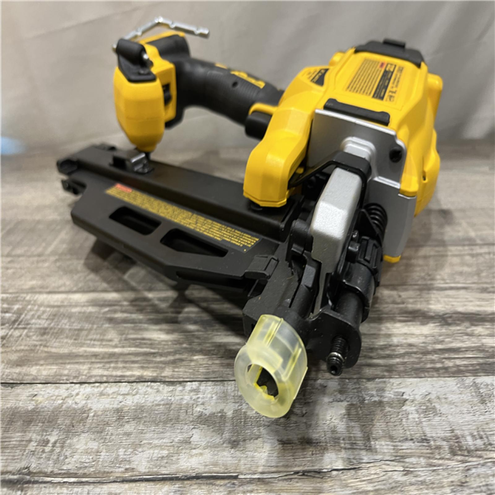 AS-IS DEWALT 20-Volt 21° Cordless Framing Nailer (Tool-Only)
