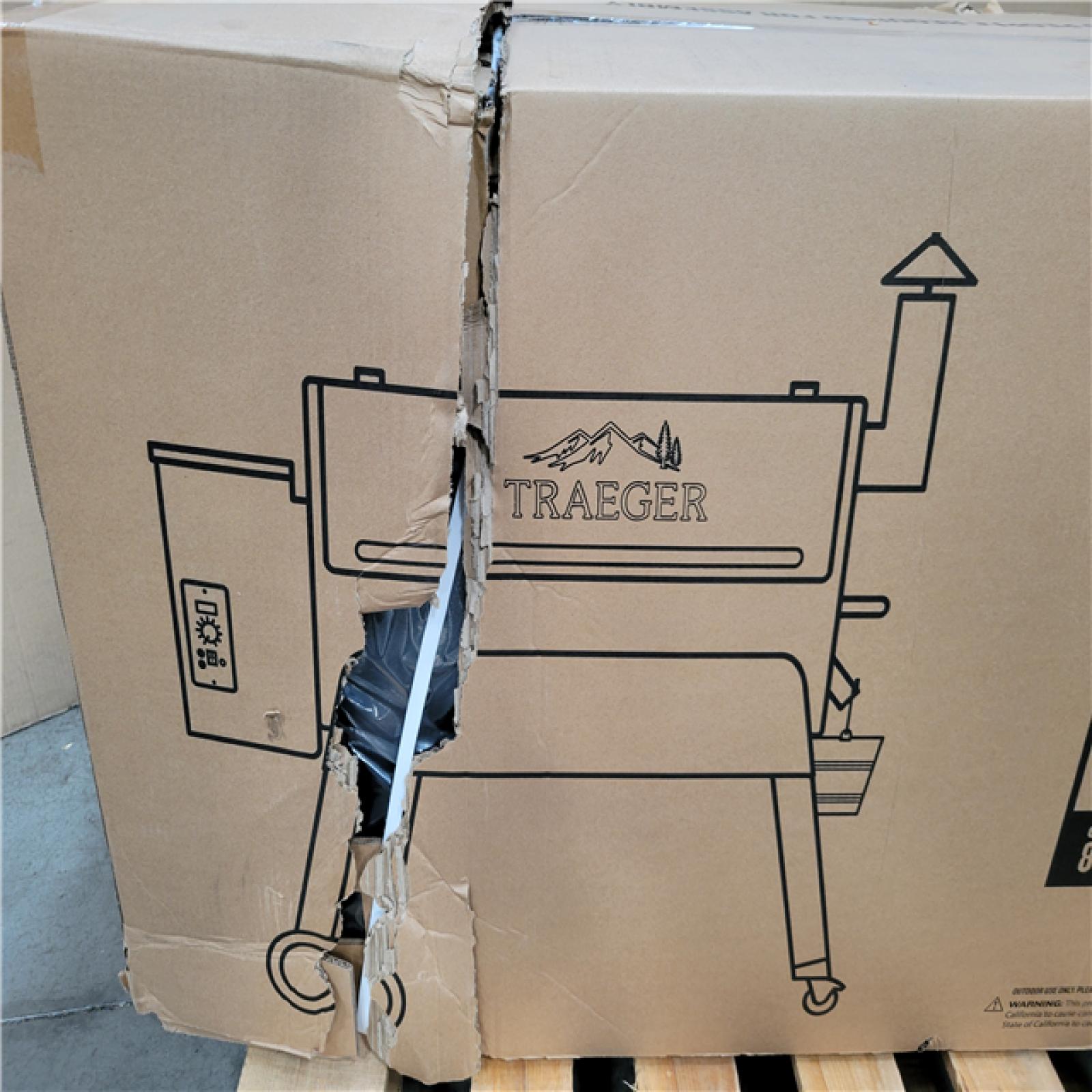 CALIFORNIA AS-IS APPEARS NEW Traeger Pro 34 Wood Pellet Grill and Smoker