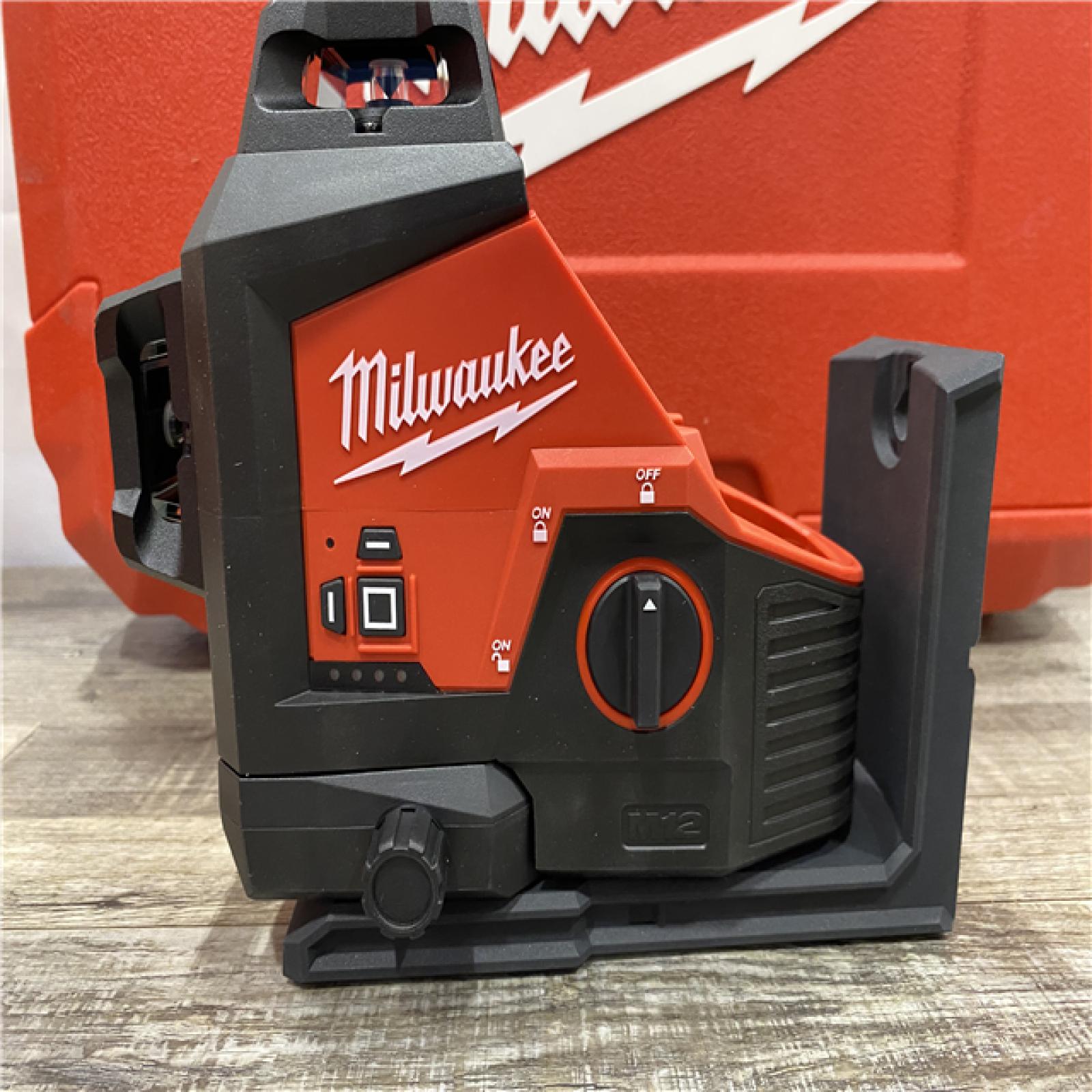 AS-IS Milwaukee 12-Volt Lithium-Ion Cordless Green 250 ft. 3-Plane Laser Level Kit