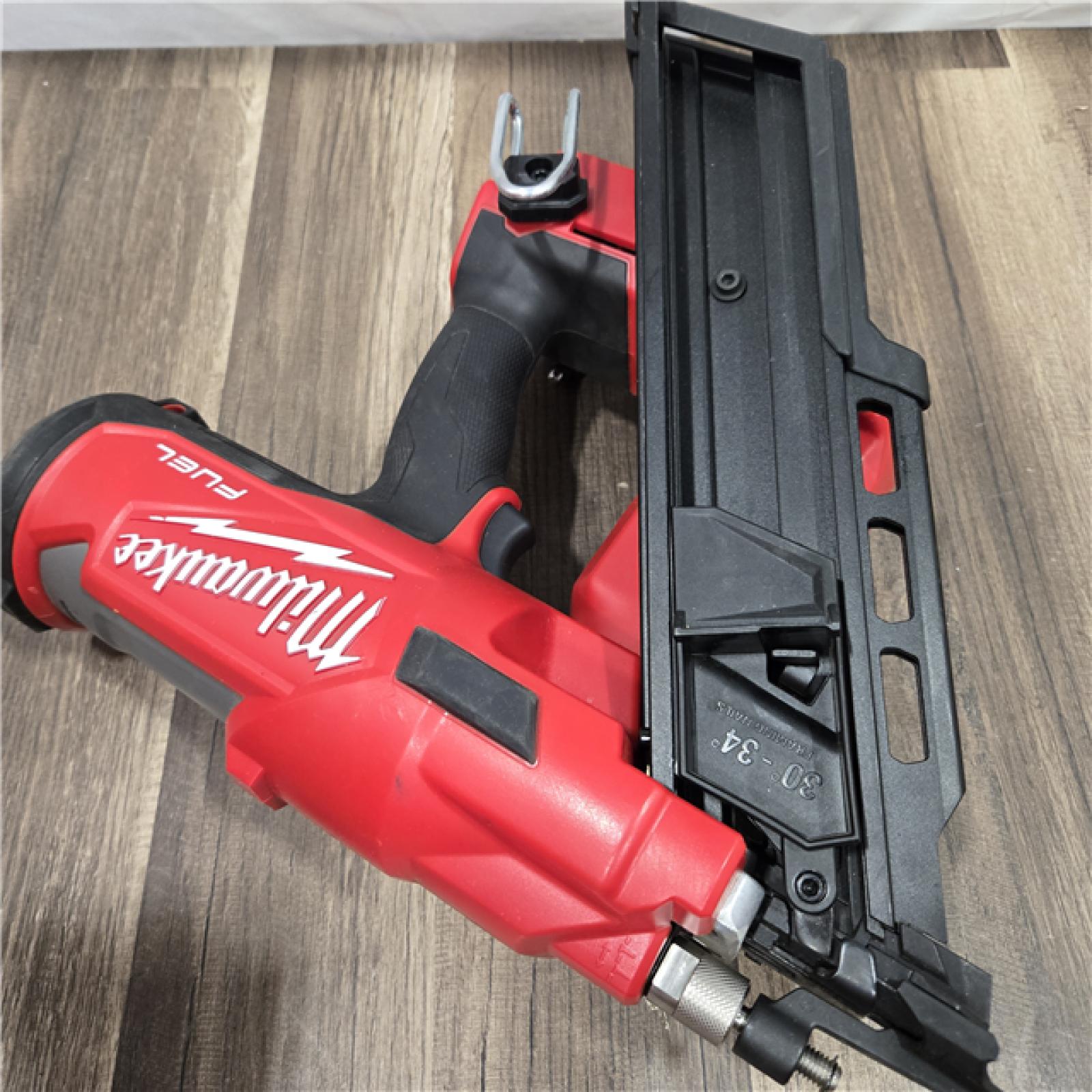 GOOD Milwaukee  M18 FUEL 3-1/2 in. 18-Volt 30-Degree Lithium-Ion Brushless Cordless Framing Nailer (Tool-Only)