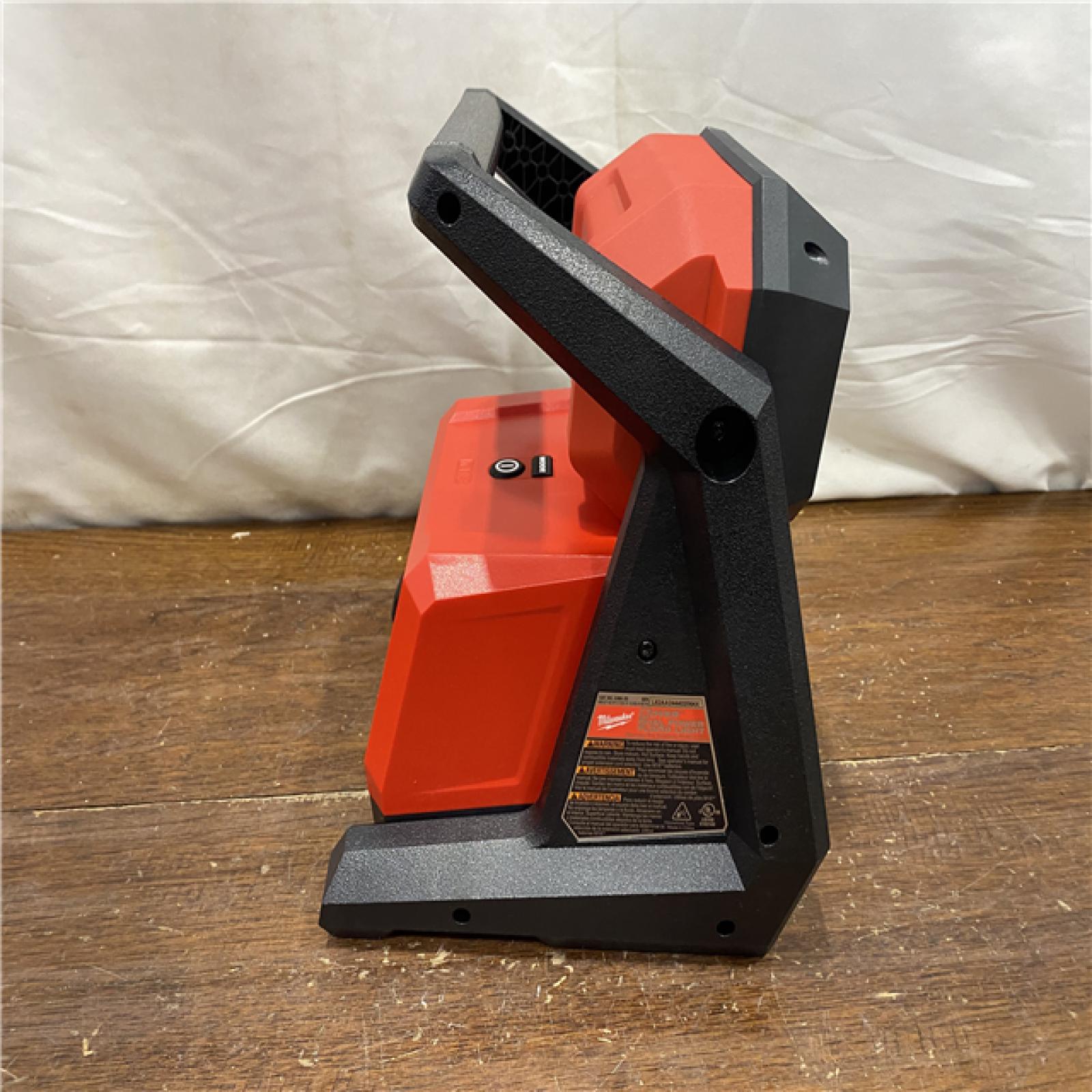 AS-IS Milwaukee M18 ROVER Dual Power Flood Light