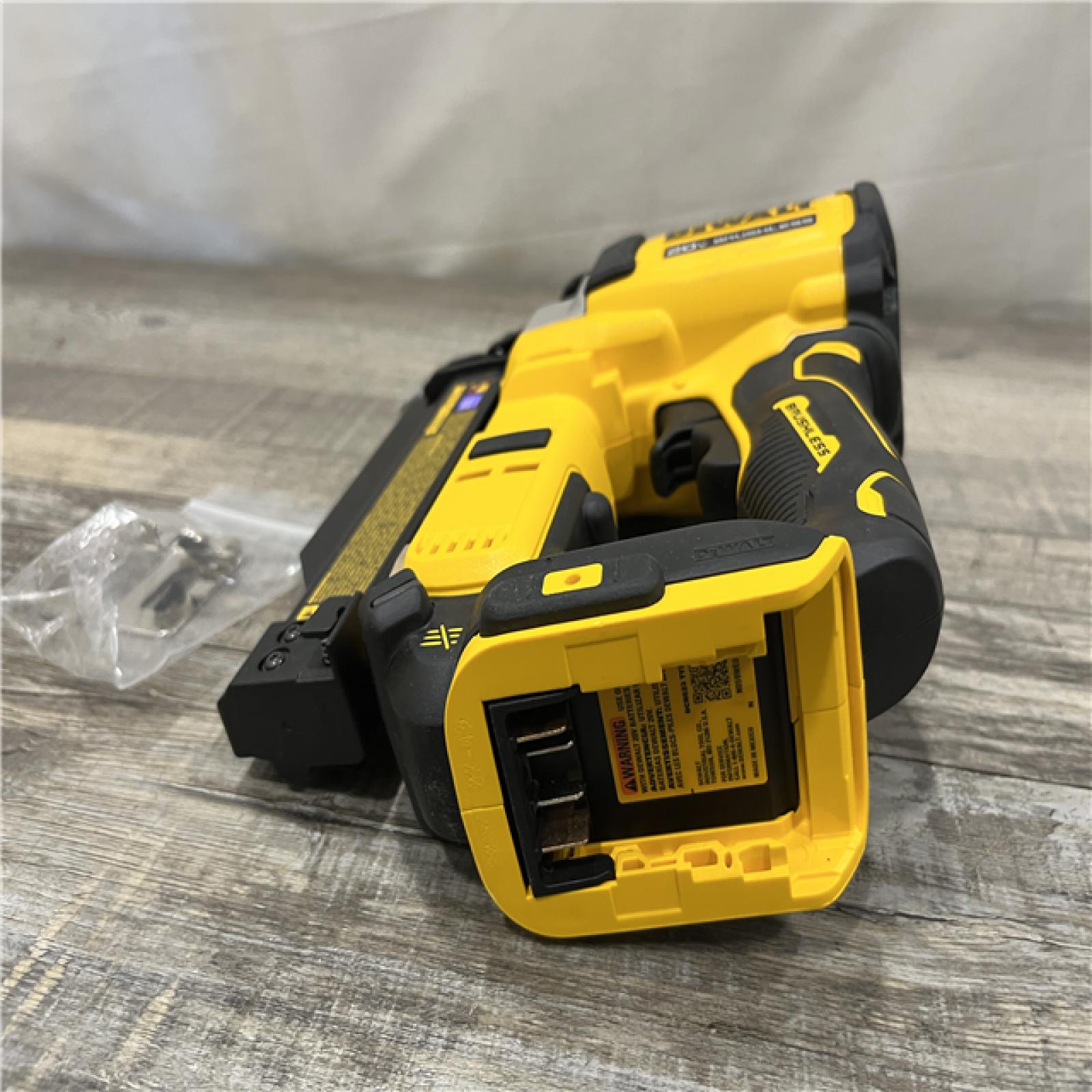 AS-IS DEWALT ATOMIC 20V MAX Lithium Ion Cordless 23 Gauge Pin Nailer (Tool Only)
