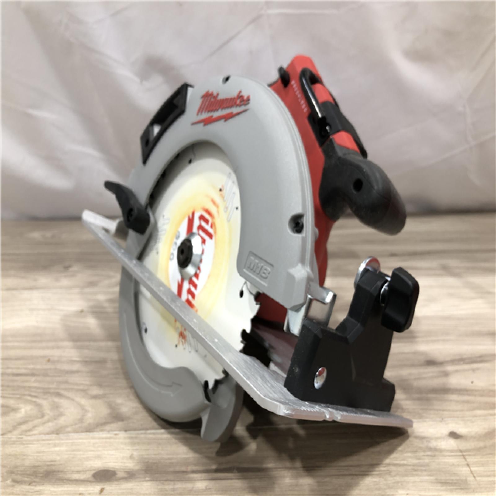 AS-IS Milwaukee 7-1/4 18V Circular Saw 2631-20 (Bare Tool)