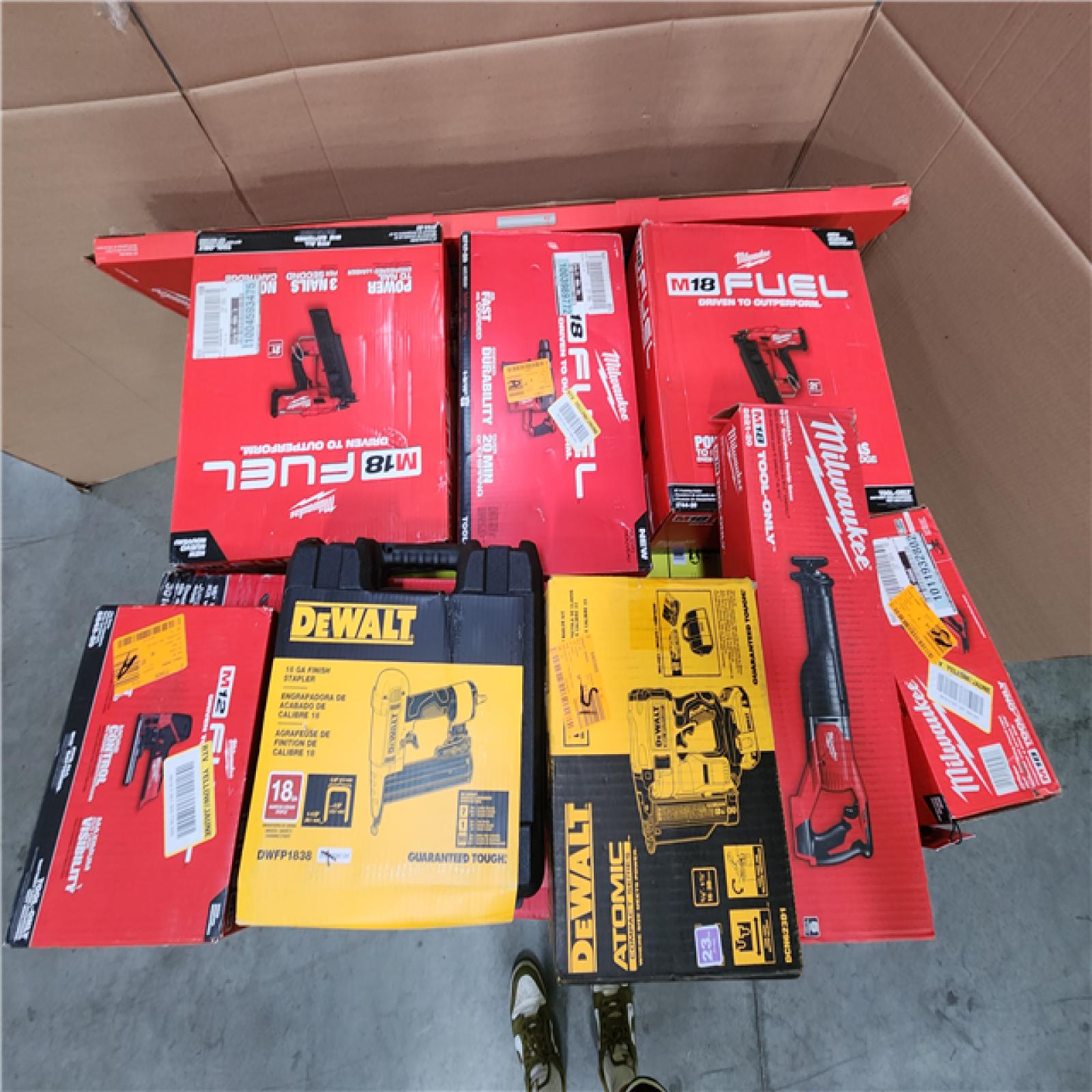 CALIFORNIA AS-IS TOOL PALLET