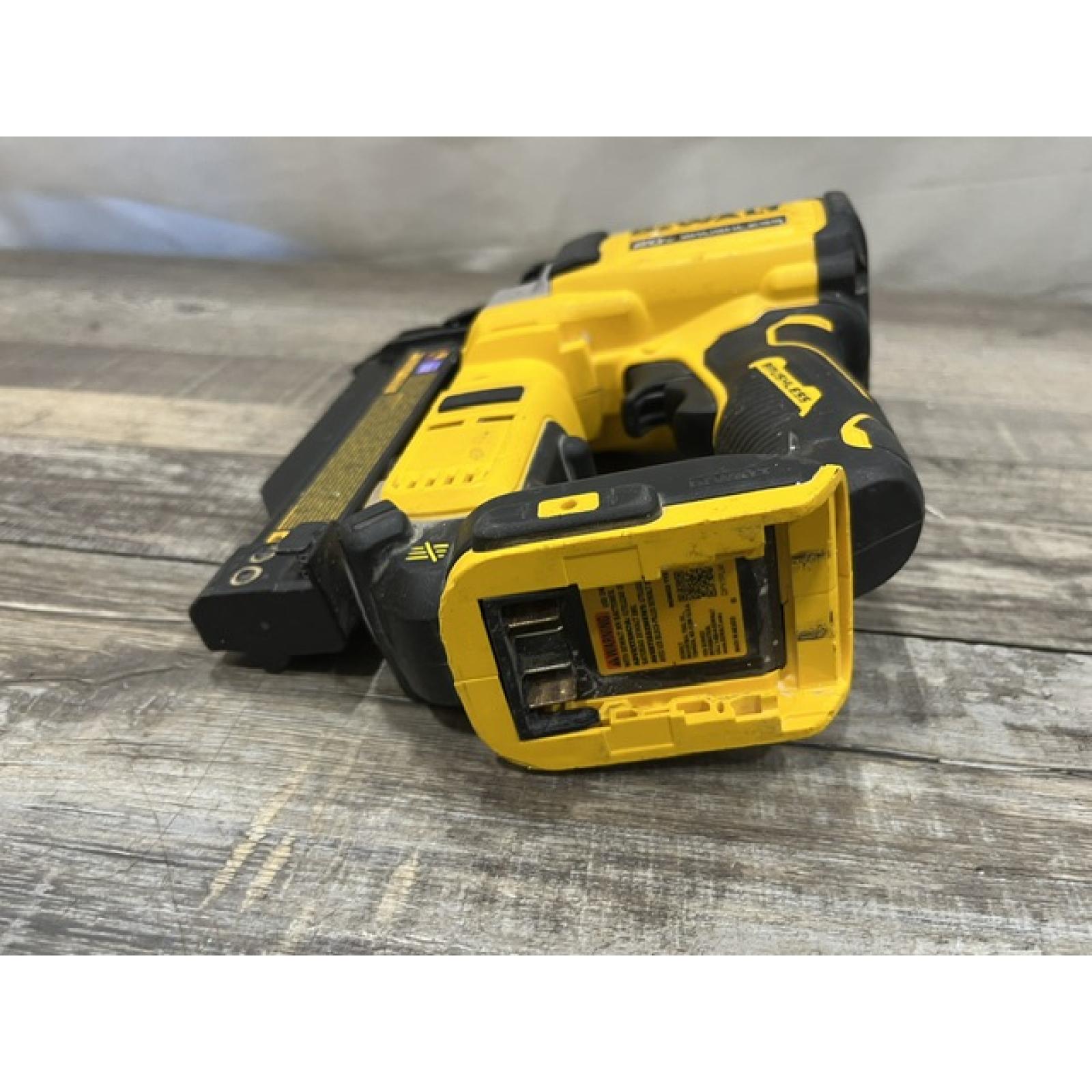AS-IS DEWALT ATOMIC 20V MAX Lithium Ion Cordless 23 Gauge Pin Nailer (Tool Only)