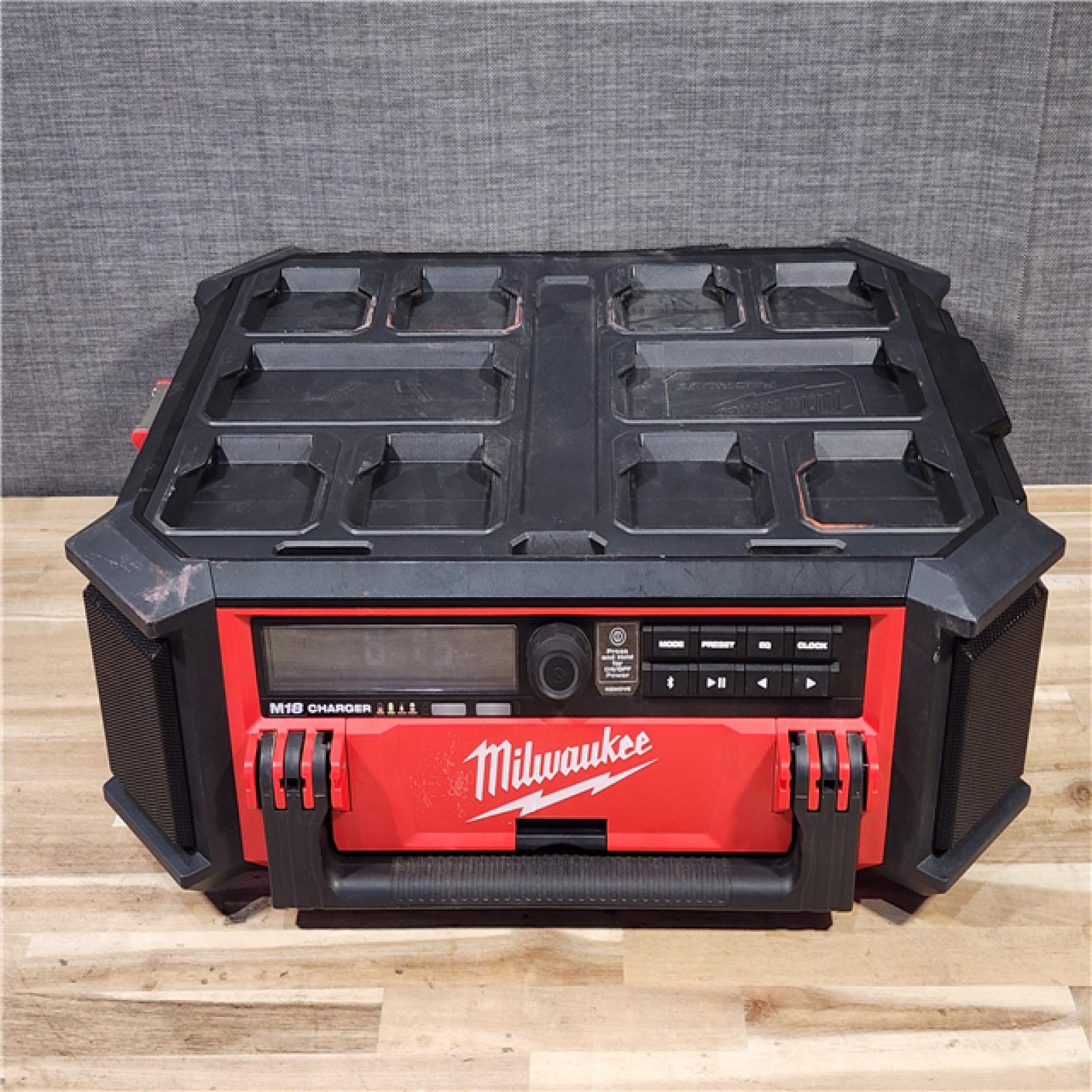 HOUSTON LOCATION - AS-IS Milwaukee Lithium-Ion Cordless PACKOUT Radio/Speaker (TOOL ONLY)