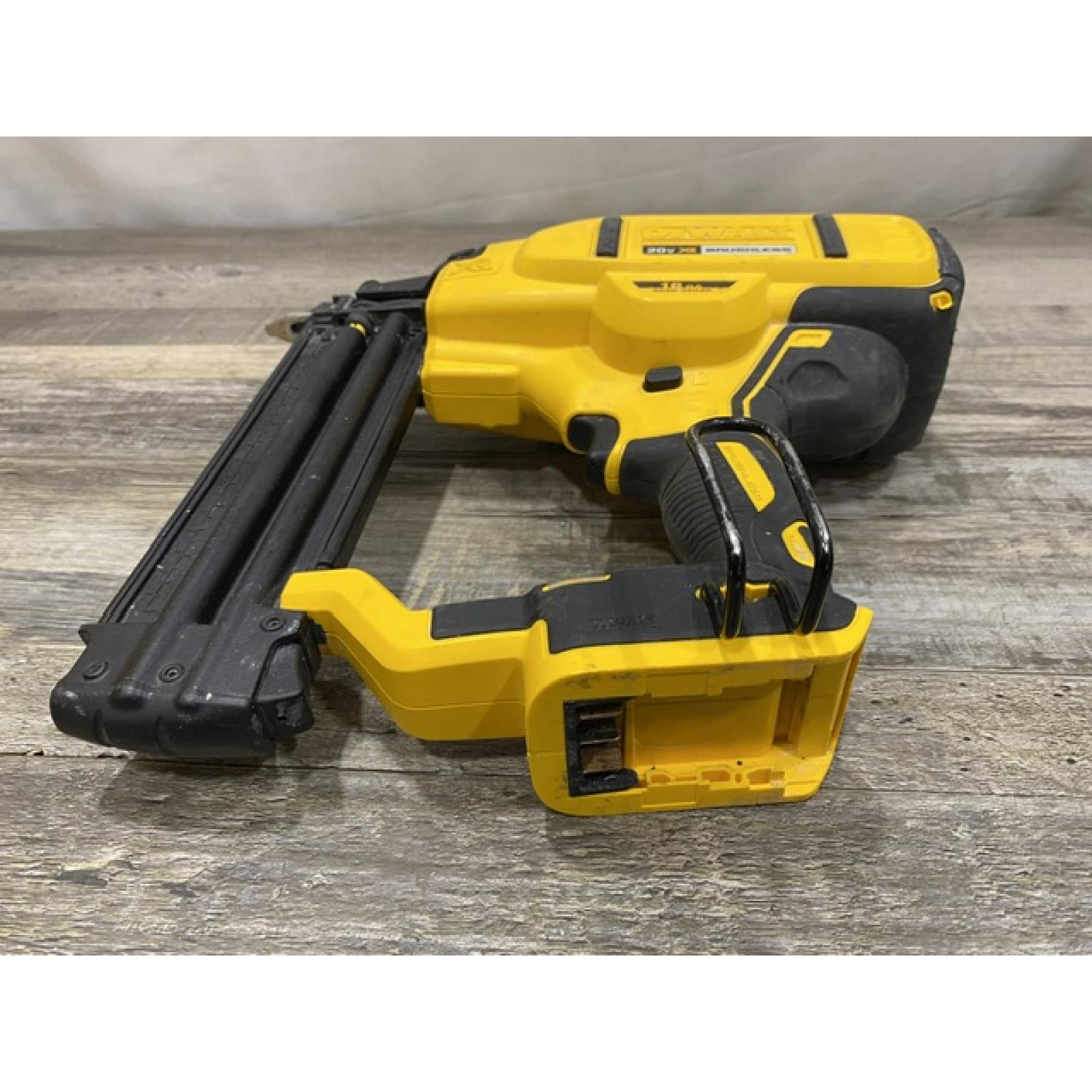 AS-IS DEWALT 20V MAX XR Lithium-Ion Electric Cordless 18-Gauge Brad Nailer (Tool Only)