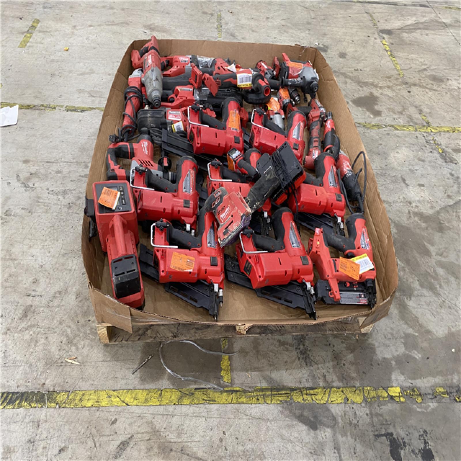 Houston Location AS IS - Tool Pallet