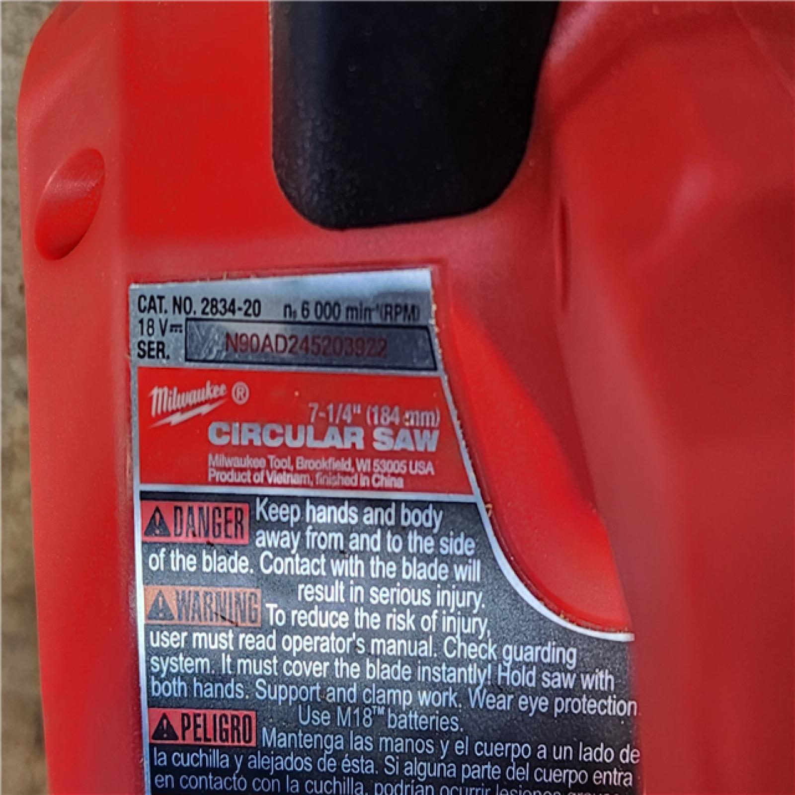 HOUSTON LOCATION - AS-IS Milwaukee M18 FUEL 7-1/4 Inch Circular Saw (Bare Tool)