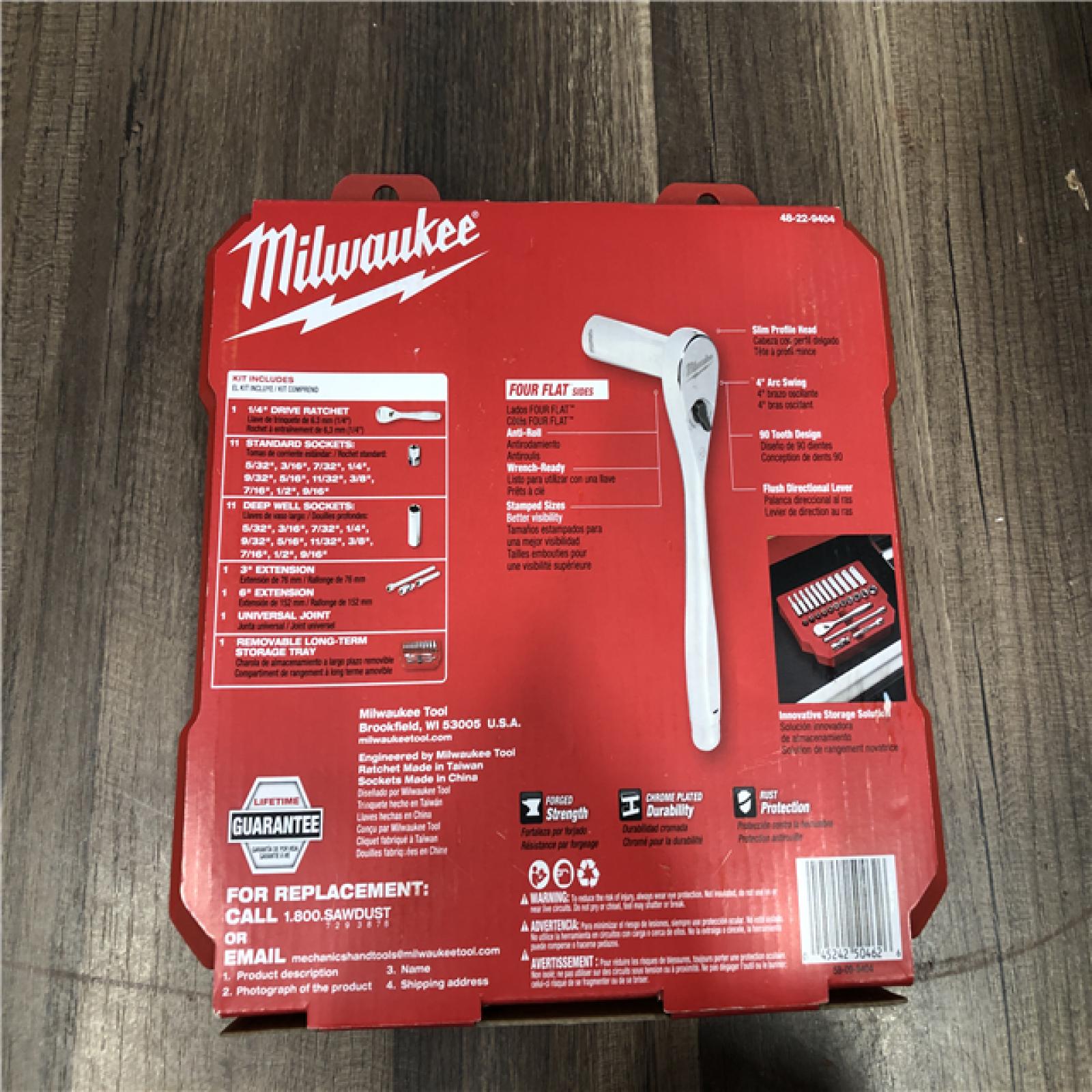 NEW- Milwaukee 1/4 in. Drive SAE Ratchet and Socket Mechanics Tool Set (26-Piece)