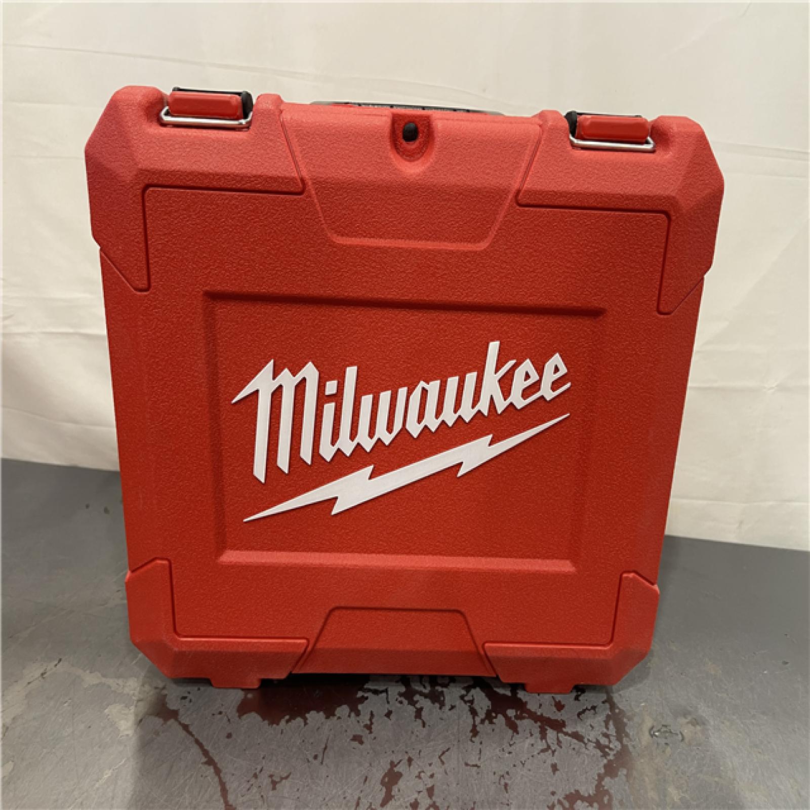 AS-IS - Milwaukee M12 Cordless PEX Expansion Tool Kit