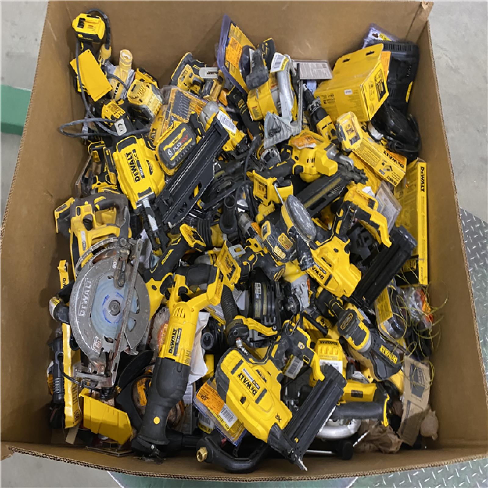 Dallas Location - As-Is DEWALT Tool Pallet
