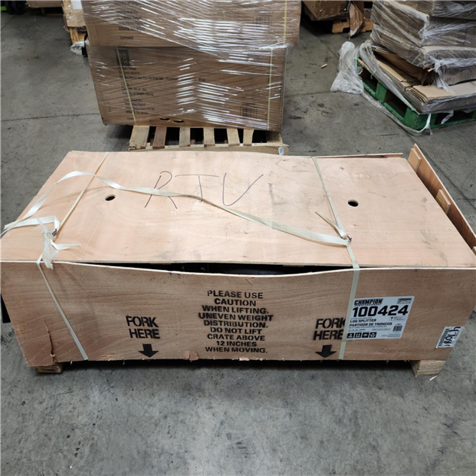 Phoenix Location Champion Power Equipment 27 Ton 224 cc Gas Powered Hydraulic Wood Log Splitter w/Vertical/Horizontal Operation and Auto Return-with Hydraulic Oil