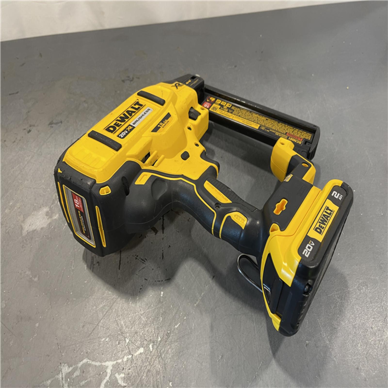 AS-IS - DeWALT 20V MAX XR Lithium-Ion Cordless 18-Gauge Narrow Crown Stapler Kit