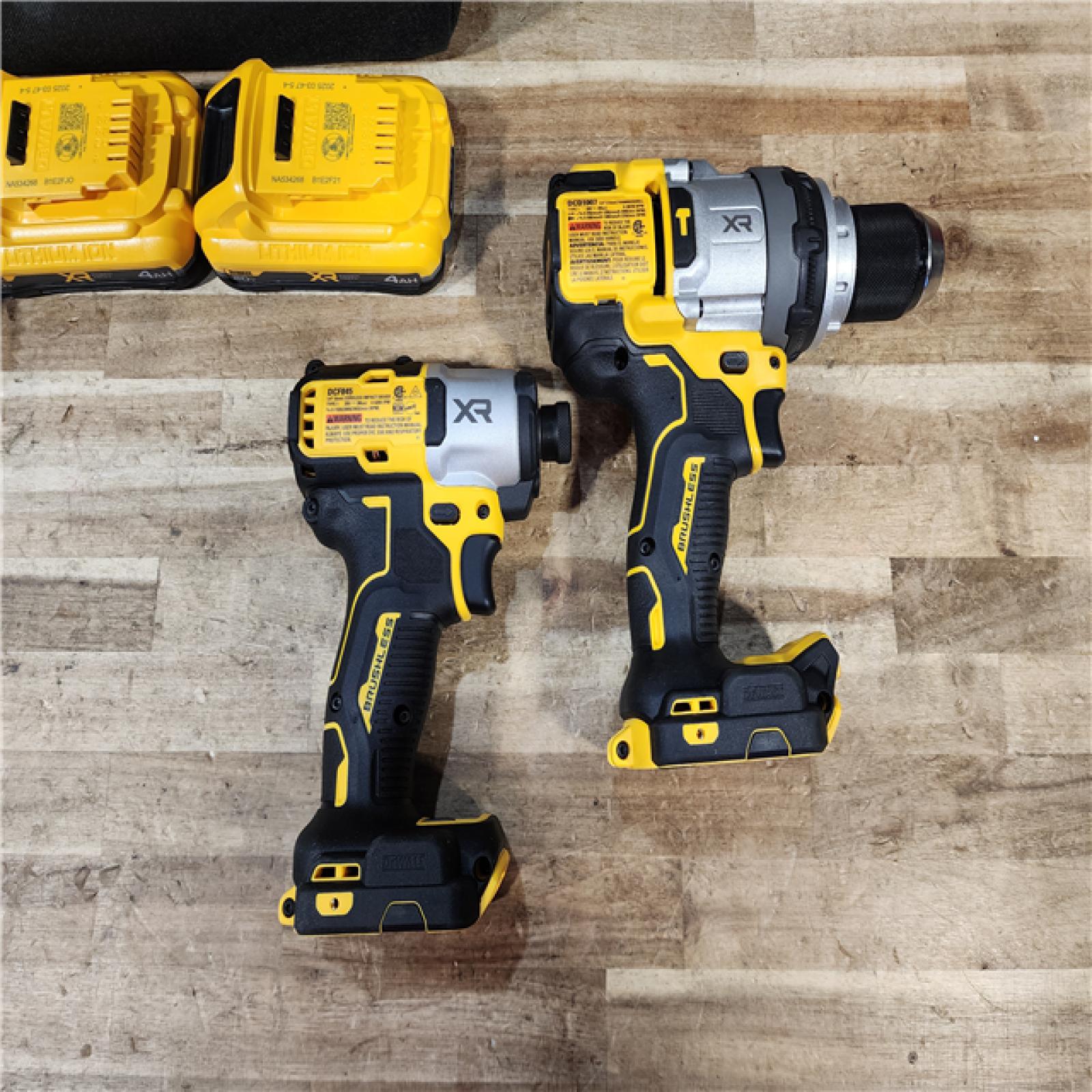 HOUSTON LOCATION - AS - IS DEWALT 20V XR Lithium-Ion Cordless Brushless 1/2 in. Drill/Driver Kit