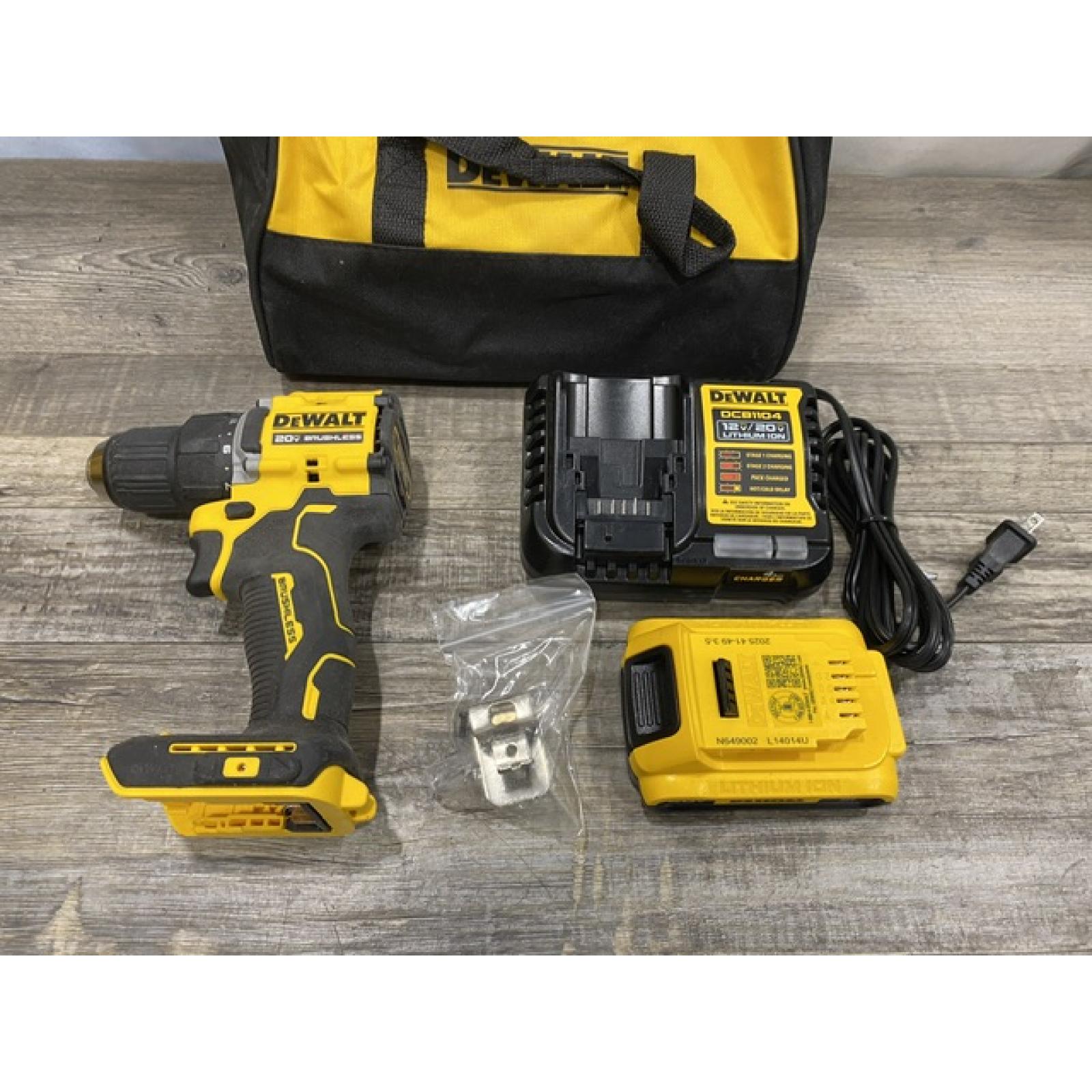 AS-IS DEWALT 20V MAX Cordless 1/2 in. Drill/Driver Kit