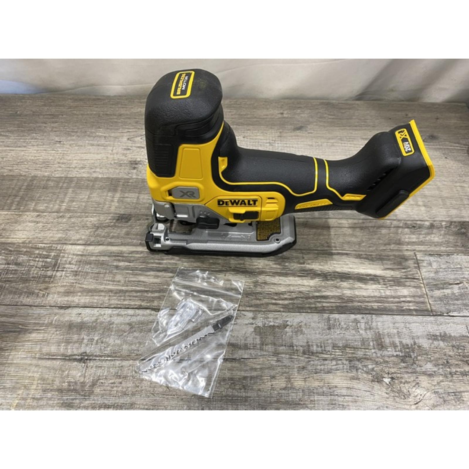 AS-IS DEWALT 20V MAX XR Cordless Barrel Grip Jigsaw (Tool Only)