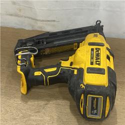 AS-IS DEWALT 20V MAX XR 16-Gauge Electric Cordless Angled Finishing Nailer Kit