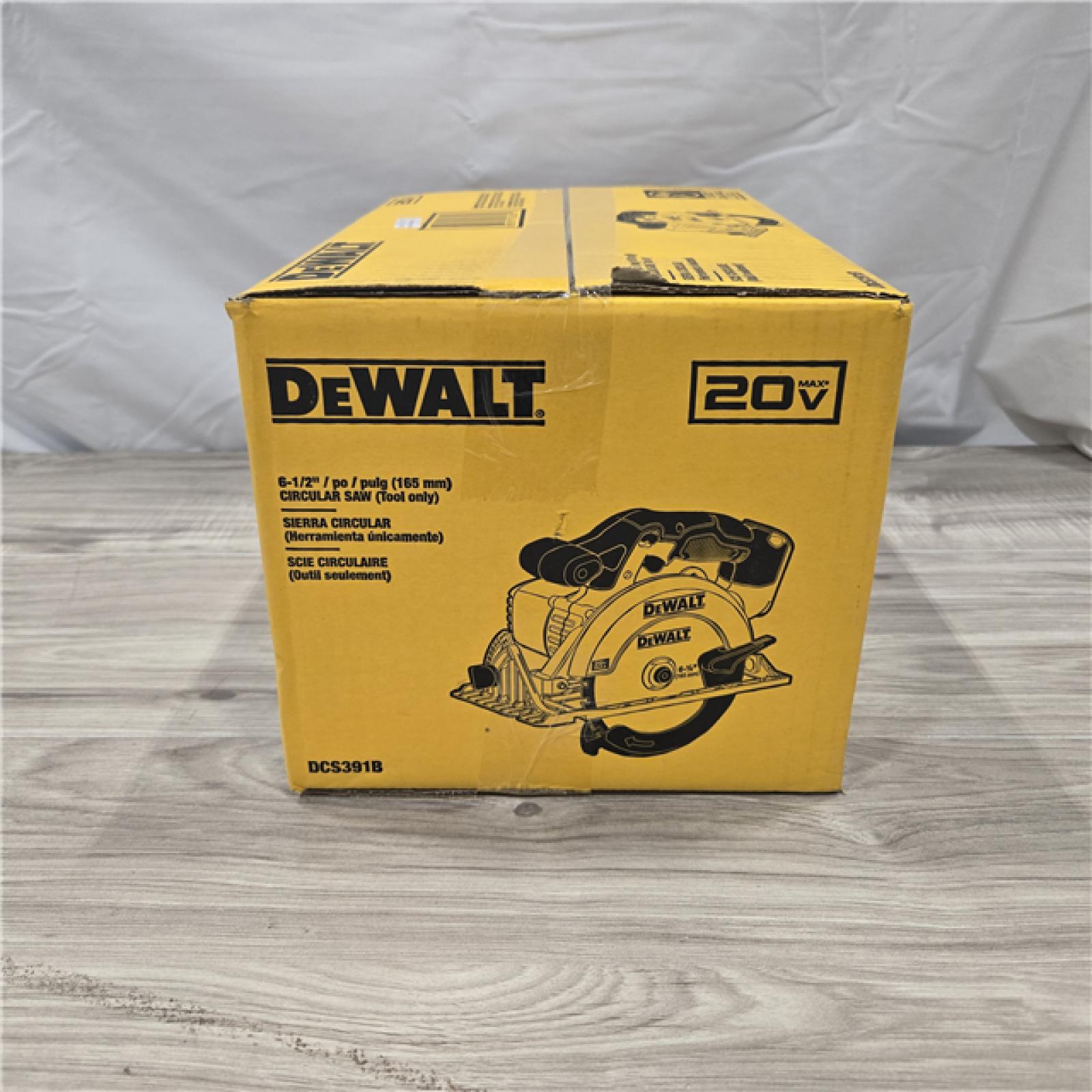 NEW! - DEWALT 6-1/2'' 165MM CIRCULAR SAW