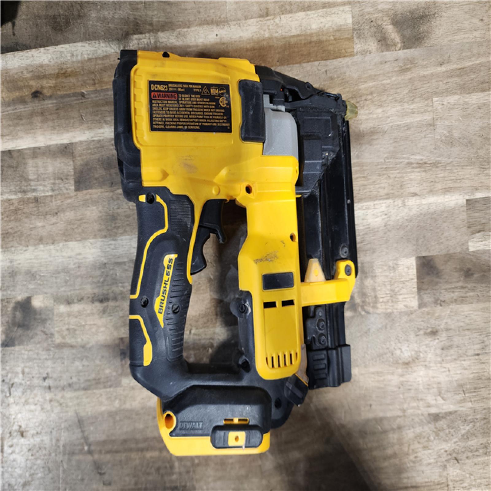 HOUSTON LOCATION - AS-IS DEWALT ATOMIC 20V MAX Lithium Ion Cordless 23 Gauge Pin Nailer Kit with 2.0Ah Battery and Charger