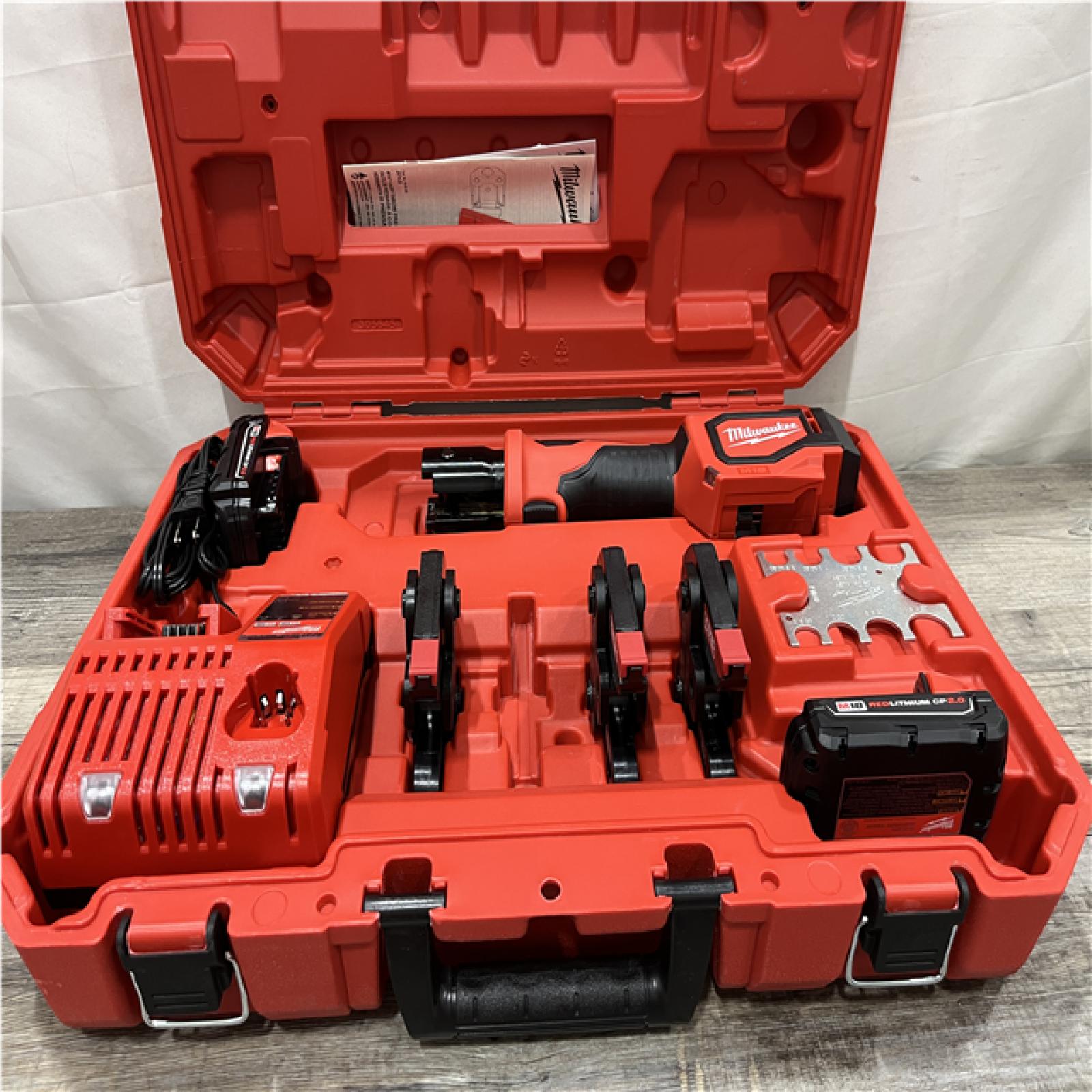 AS-IS Milwaukee 18V Lithium-Ion Cordless Short Throw Press Tool Kit