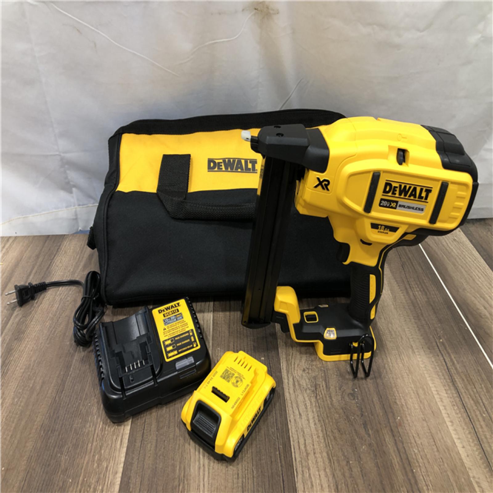 AS-IS DEWALT 20V MAX XR Lithium-Ion Cordless 18-Gauge Narrow Crown Stapler Kit