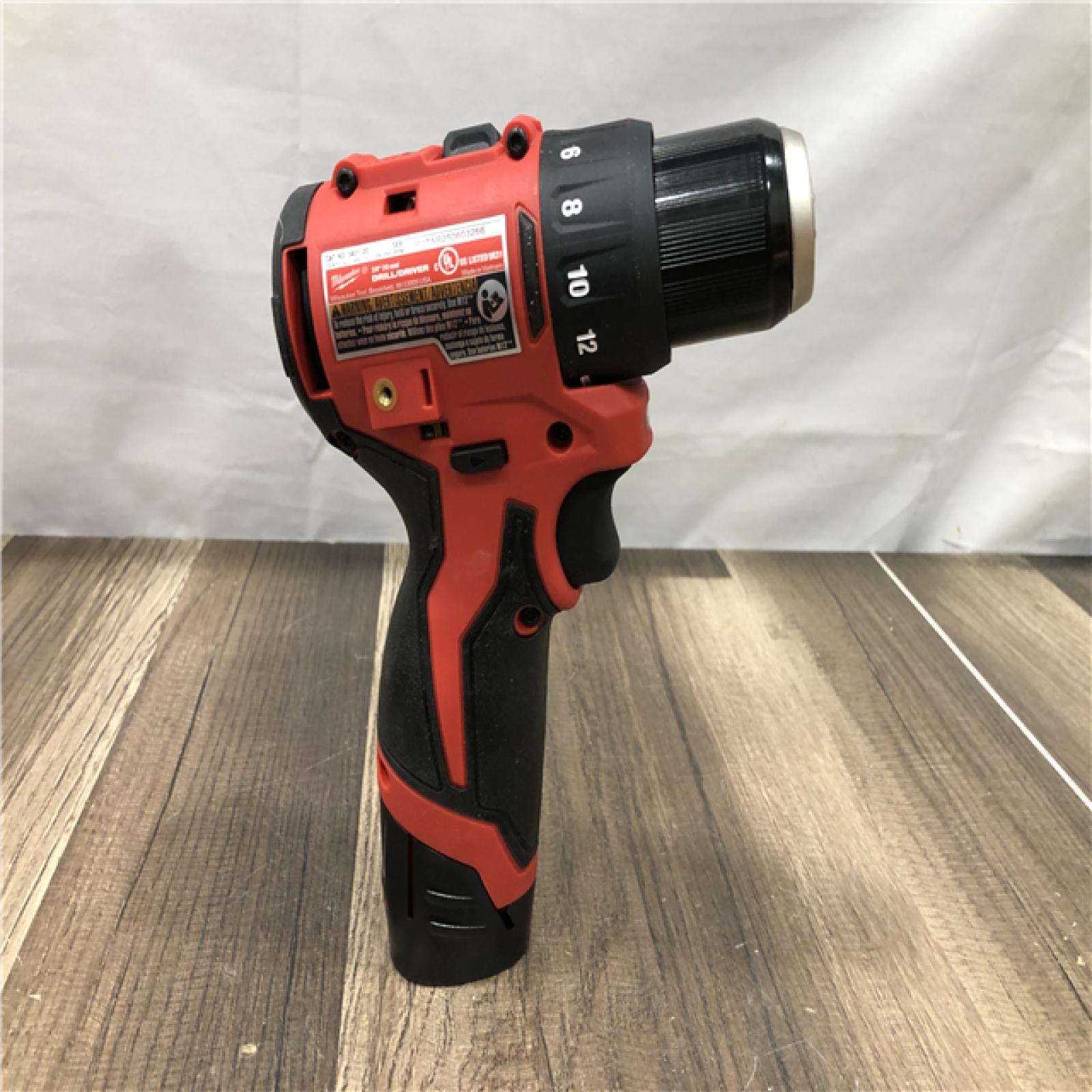 AS-IS Milwaukee 12-Volt Lithium-Ion Brushless Cordless Subcompact Brushless Drill Driver Kit