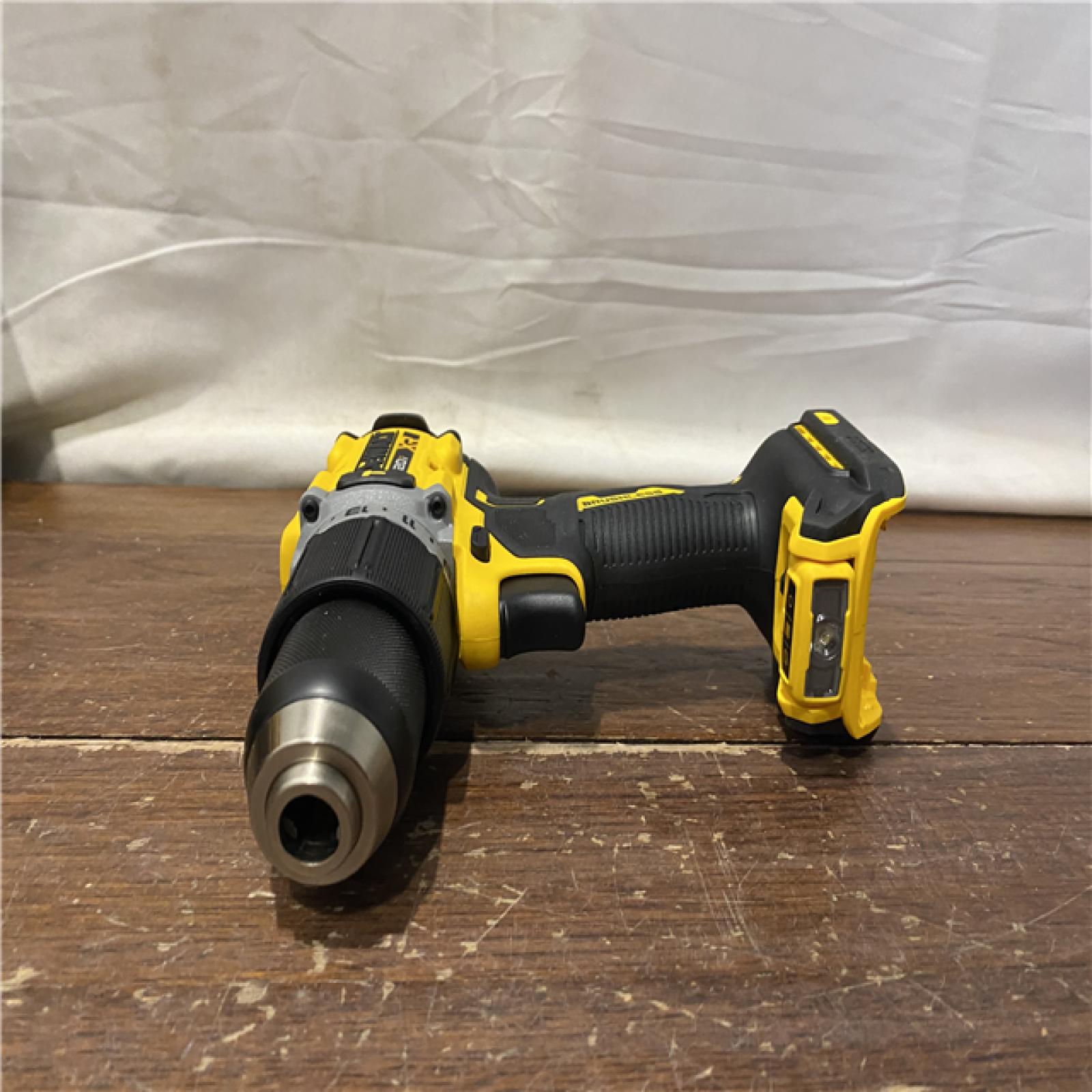 AS-IS DEWALT 20V MAX XR Hammer Drill and ATOMIC Impact Driver 2 Tool Cordless Combo Kit with (2) 4.0Ah Batteries, Charger, and Bag