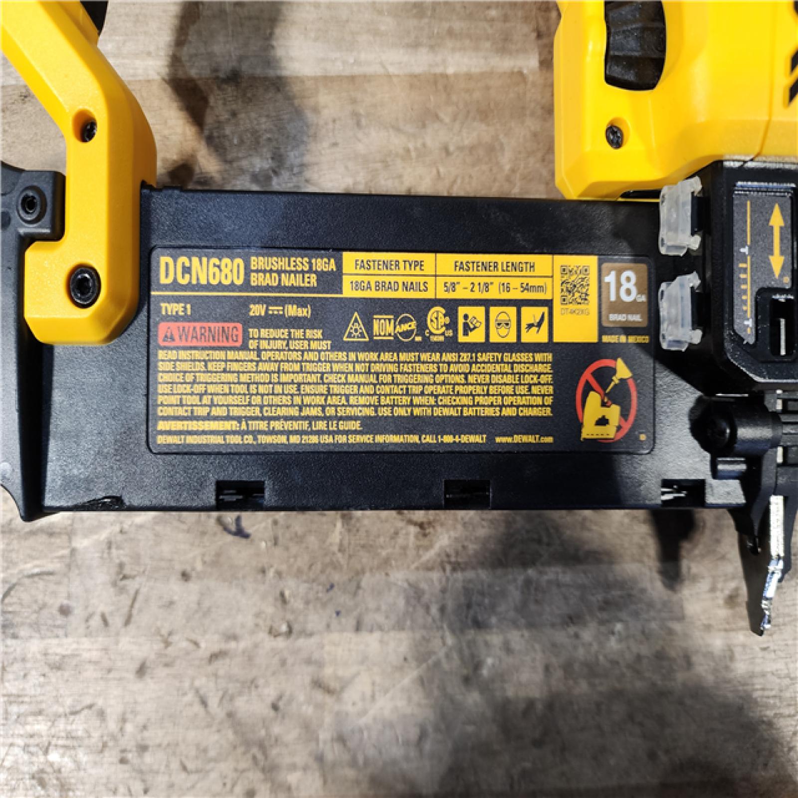HOUSTON LOCATION - AS-IS DEWALT 20V MAX XR Lithium-Ion Electric Cordless 18-Gauge Brad Nailer (Tool Only)