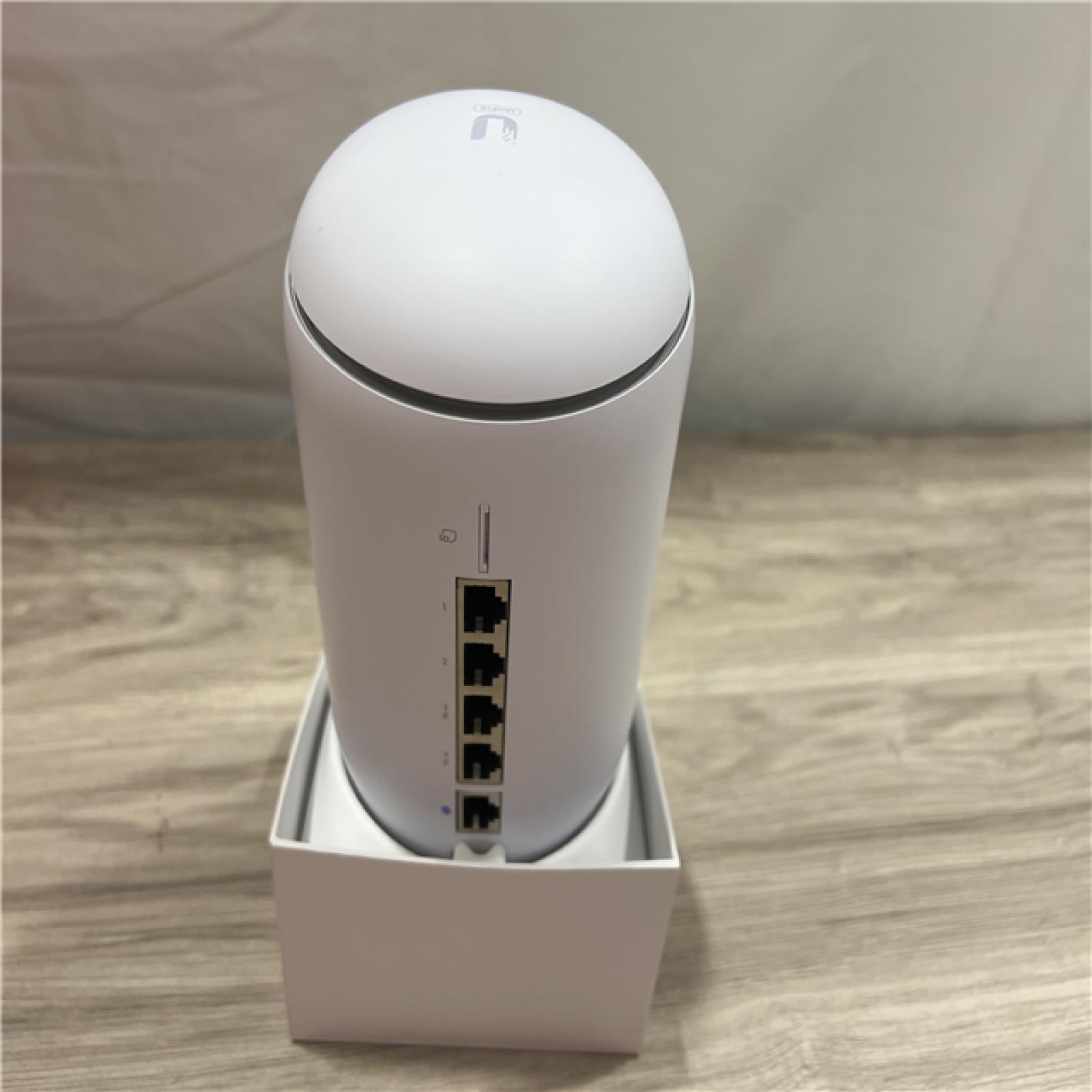 AS-IS Ubiquiti Dream Wireless Router Gigabit Ethernet Dual-band (2.4 GHz / 5 GHz) White