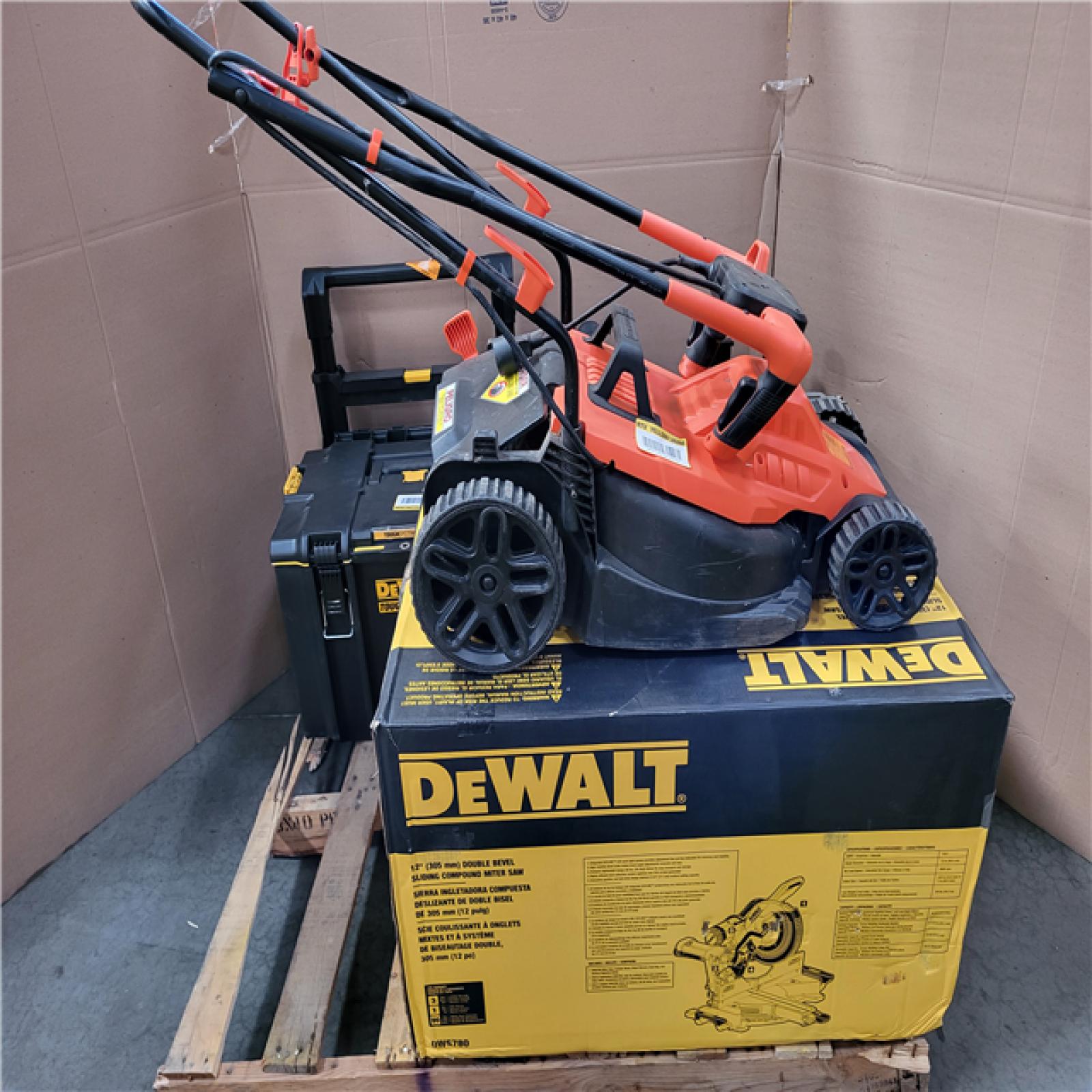 PHOENIX AS-IS TOOL PALLET