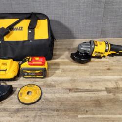 HOUSTON LOCATION - AS-IS DeWalt FLEXVOLT 60V Cordless 4-1/2 to 6 in. Grinder Kit (Battery & Charger)