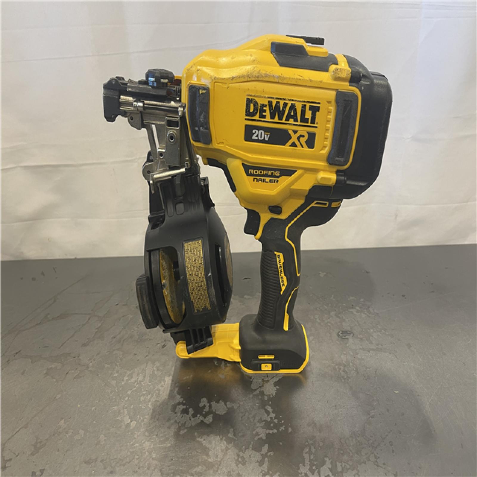 AS-IS- DEWALT Roofing Nailer Cordless Kit