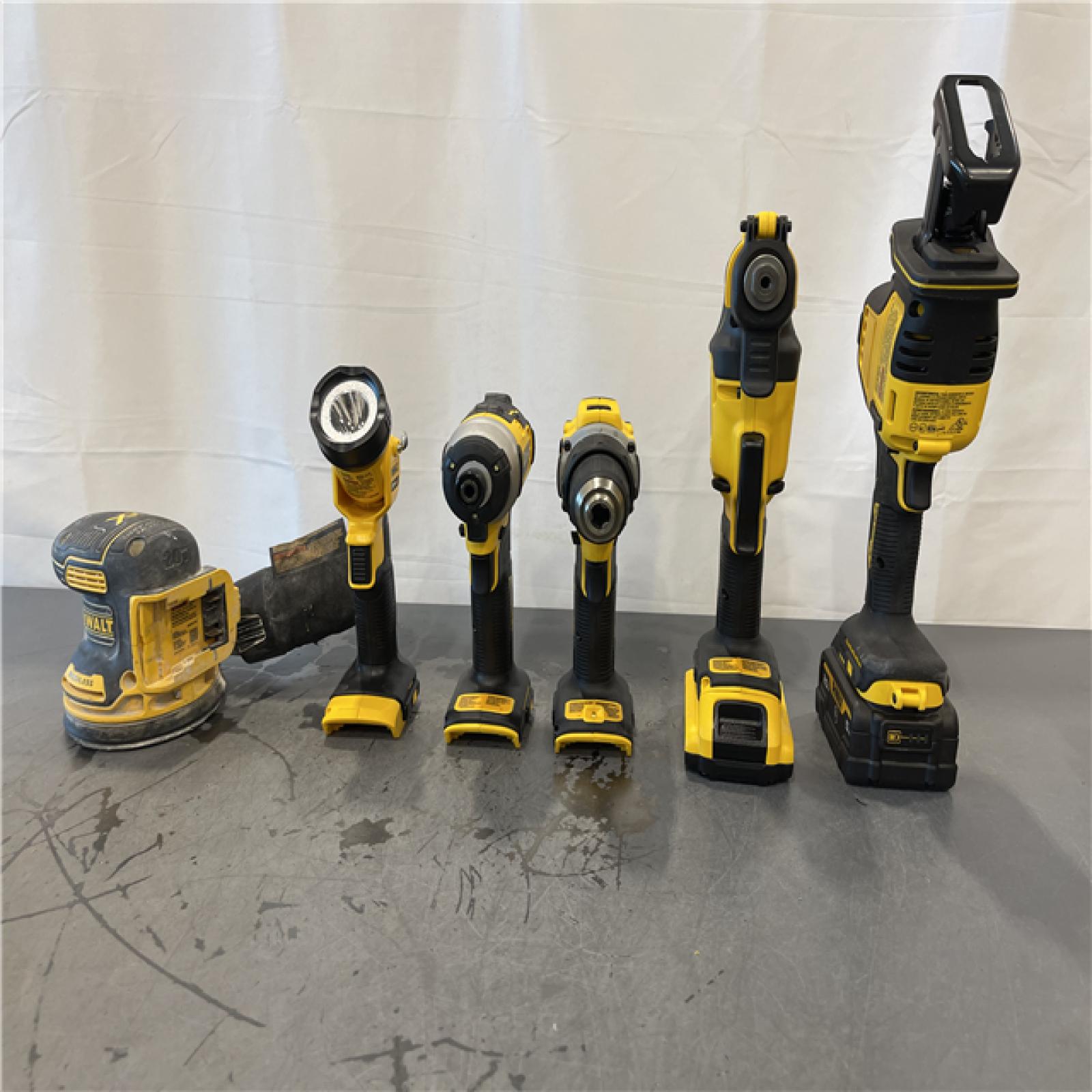 AS-IS - DEWALT 20-Volt MAX Lithium-Ion Cordless 7-Tool Combo Kit