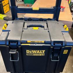 NEW! Dewalt 20-Volt MAX ToughSystem Lithium-Ion 6-Tool Cordless Combo Kit
