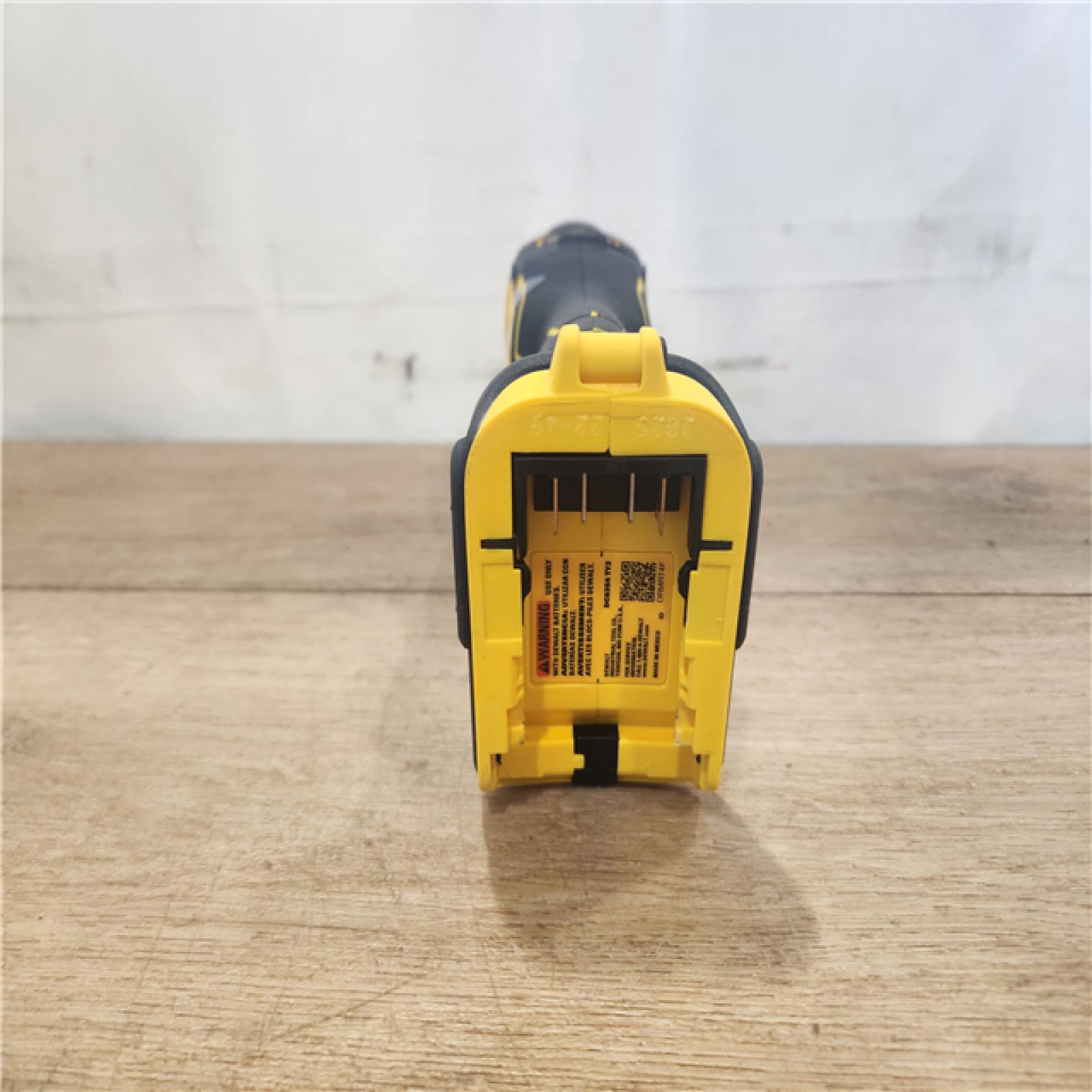 AS-IS- DEWALT ATOMIC 20V MAX* Oscillating Tool Cordless Oscillating Tool Only