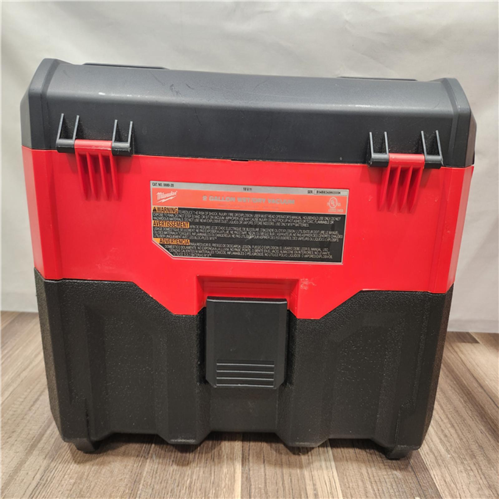 AS-IS- Milwaukee M18 Vacuum 2Gal Hose Access (Tool-Only)