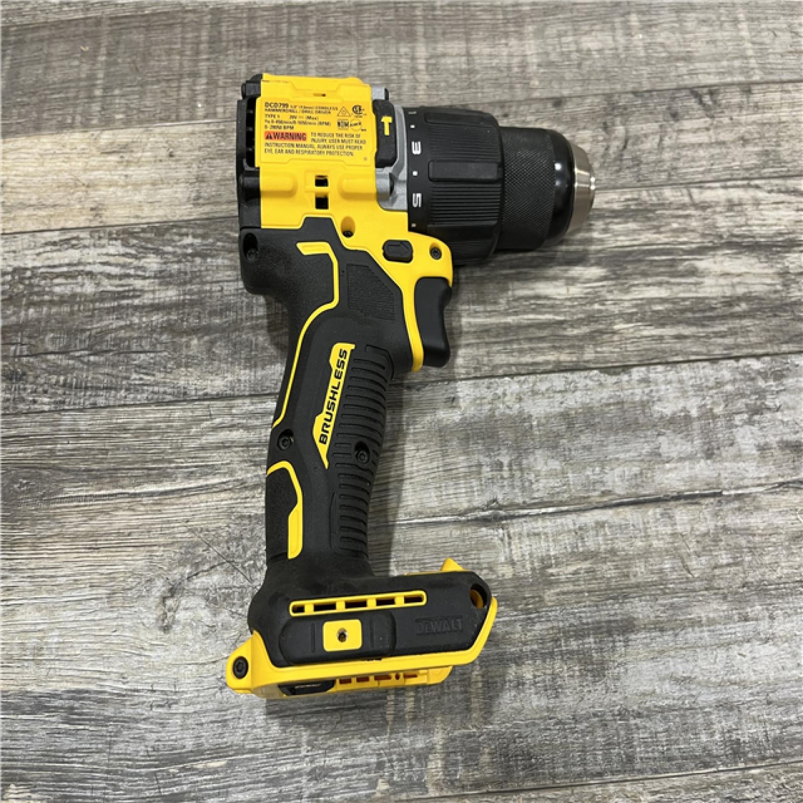 AS-IS DEWALT ATOMIC 20V Lithium-Ion Cordless 1/2 in. Hammer Drill Kit