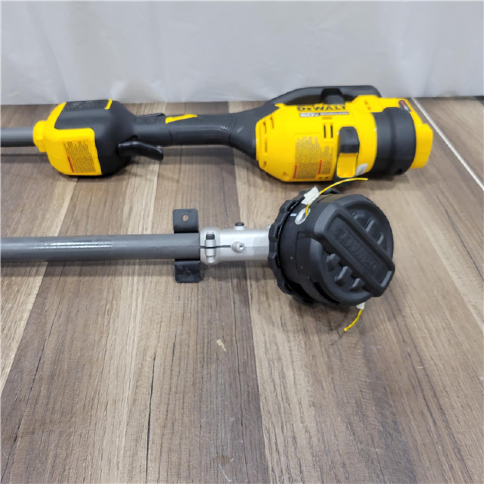 AS-IS  DEWALT FLEXVOLT 60V MAX 17 in. Cordless Battery Powered Attachment Capable Trimmer Kit with (1) FLEXVOLT 3 Ah Battery & Charger