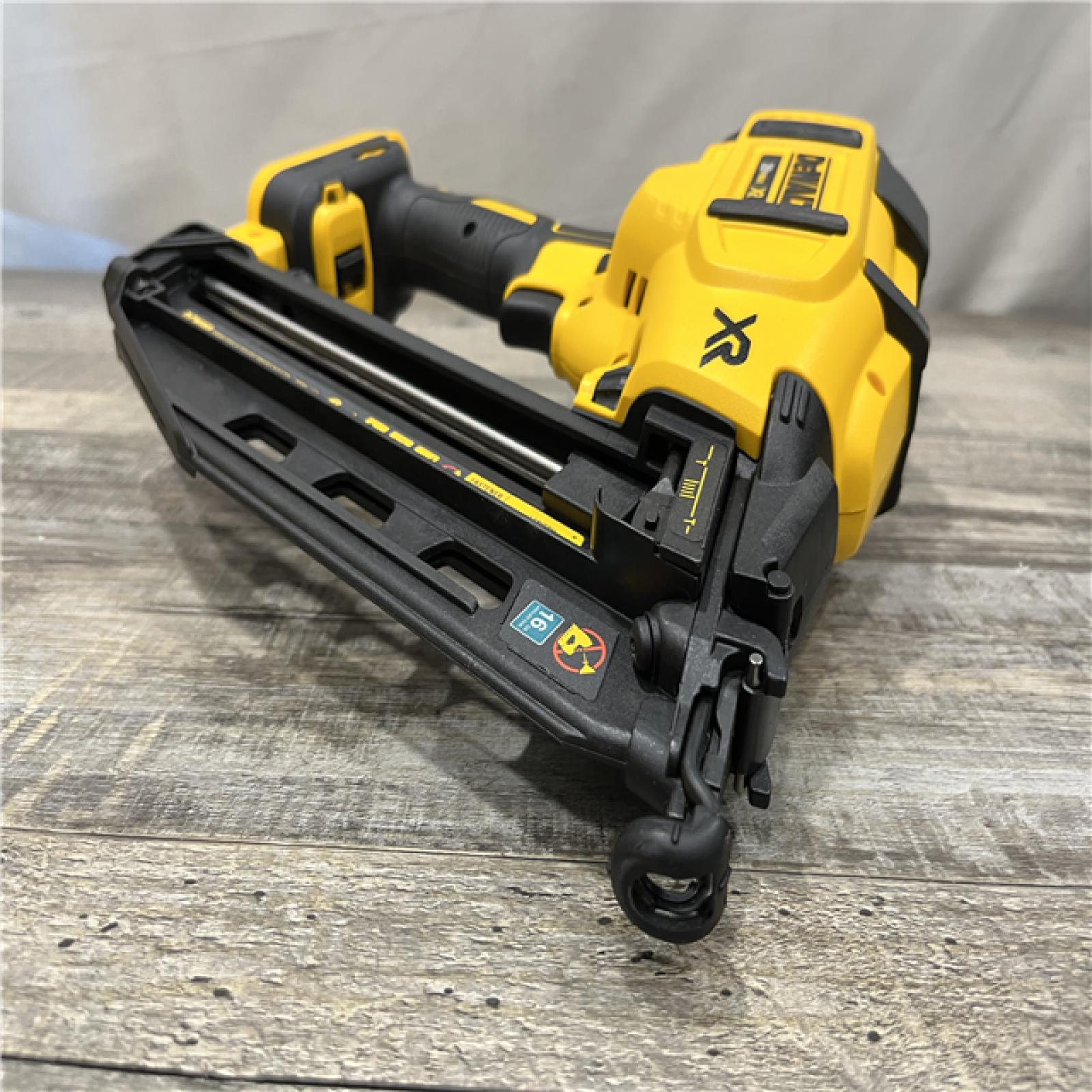 AS-IS DEWALT 20V MAX XR Lithium-Ion Electric Cordless 16-Gauge Angled Finishing Nailer (Tool Only)