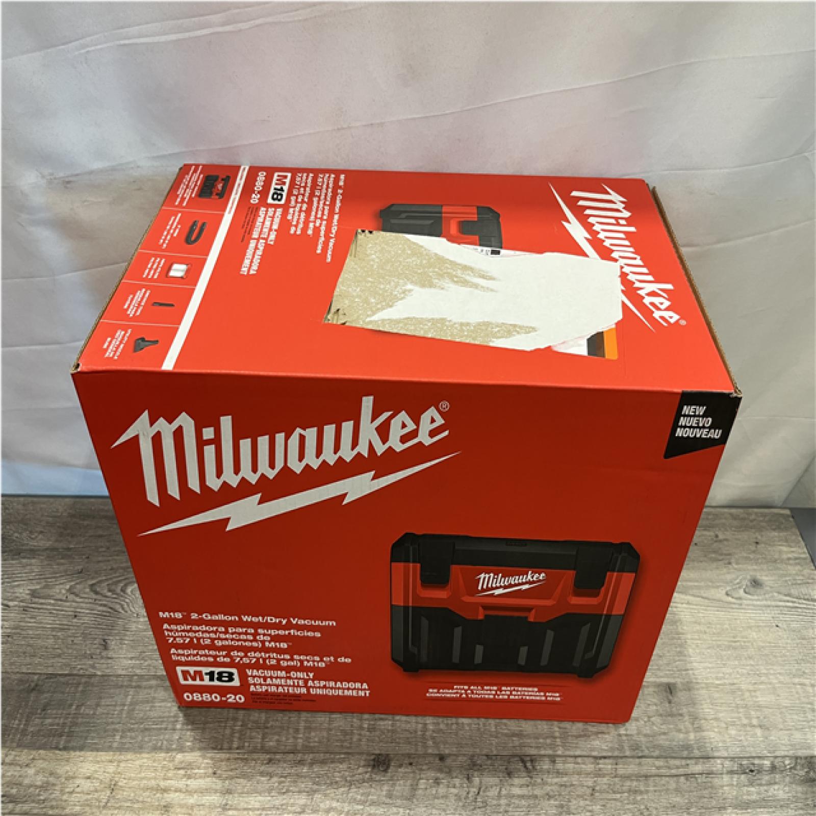 NEW - Milwaukee 18-Volt 2 Gal. Lithium-Ion Cordless Wet/Dry Vacuum (Vacuum-Only)
