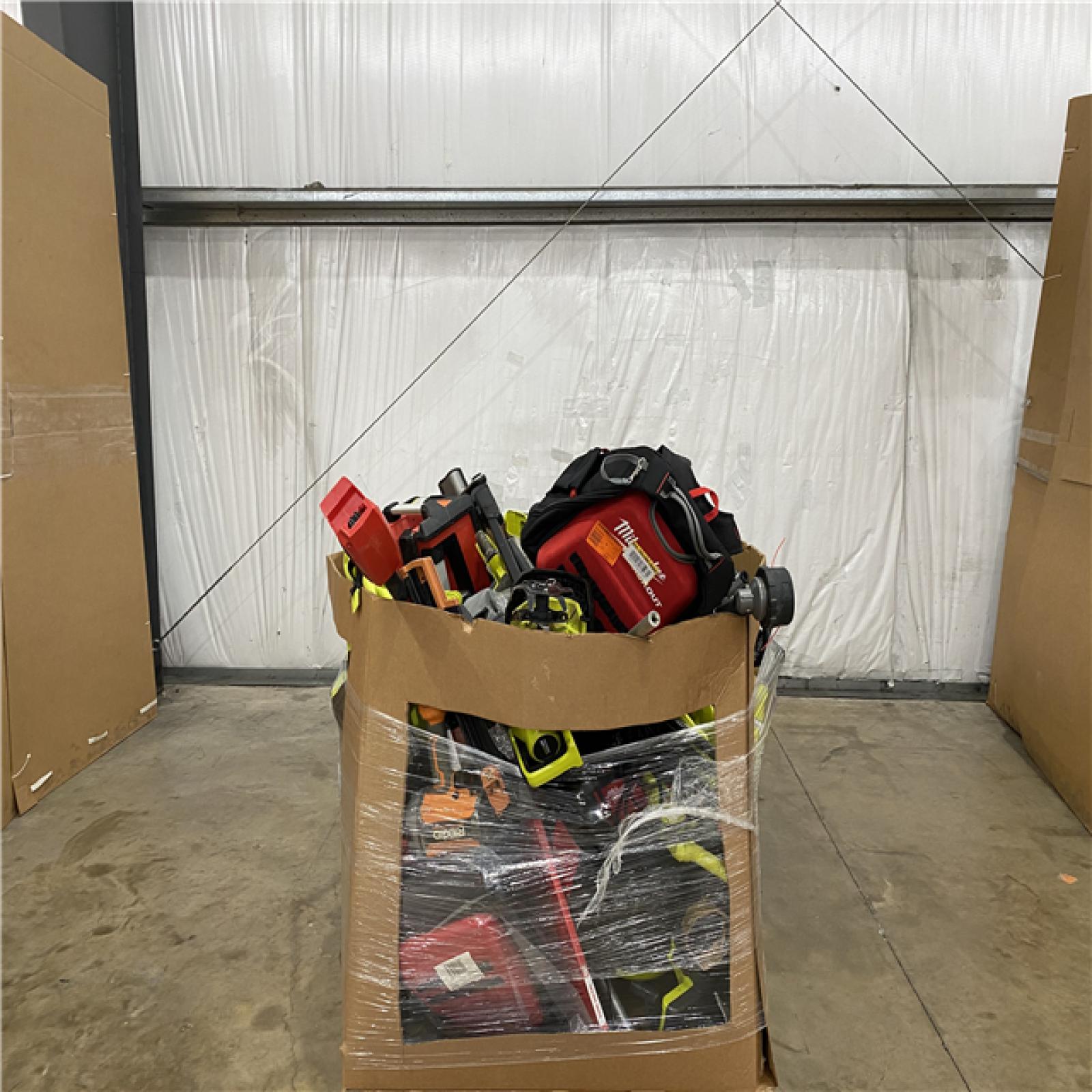 Houston Location AS IS - Tool Pallet