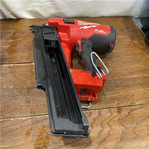 AS-IS Milwaukee 2744-20 M18 FUEL 3-1/2 in. 18-Volt 21-Degree Lithium-Ion Brushless Cordless Framing Nailer (Tool-Only)