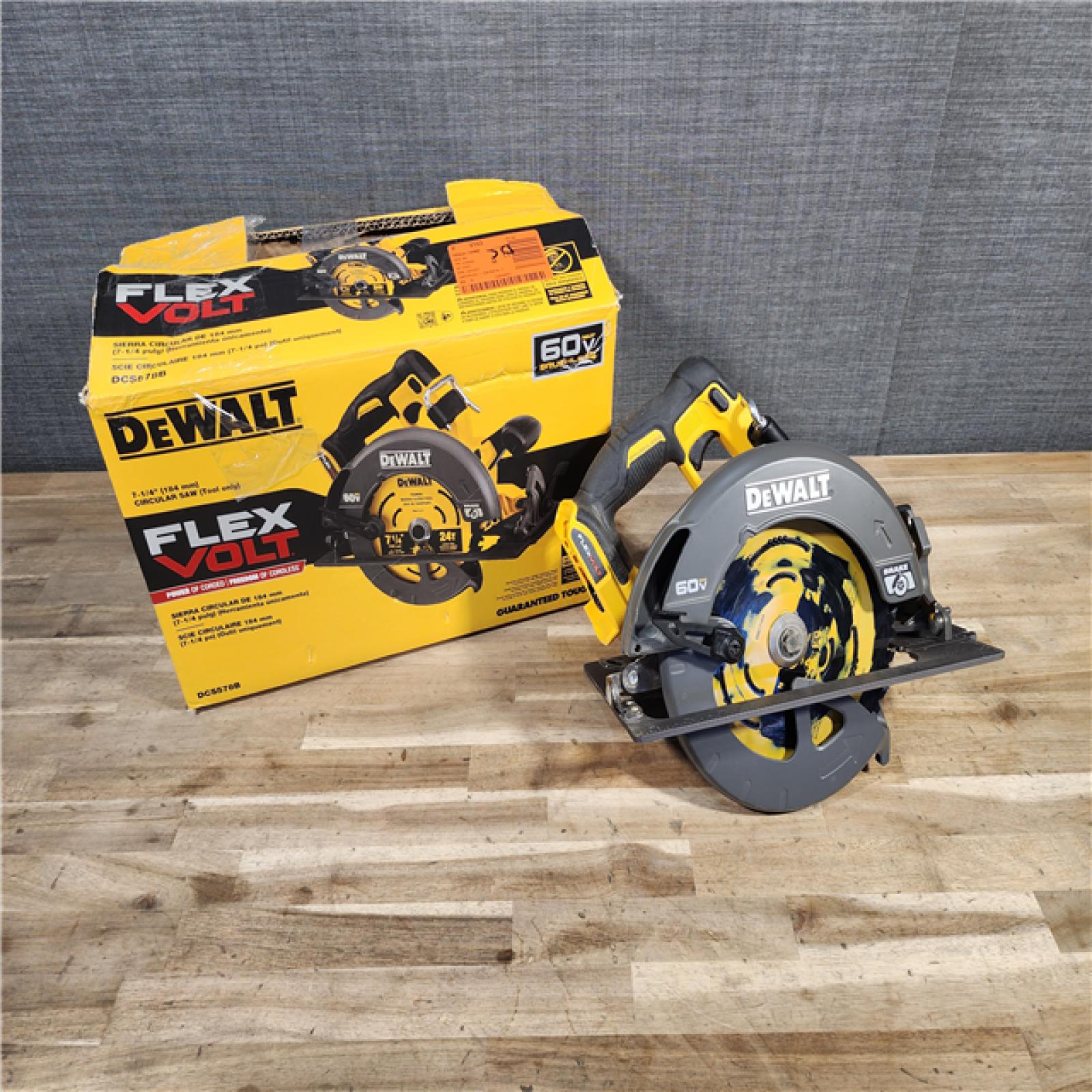 HOUSTON LOCATION - AS-IS DeWALT Flexvolt Max 7-1/4  60V Brushless Circular Saw (Tool Only)