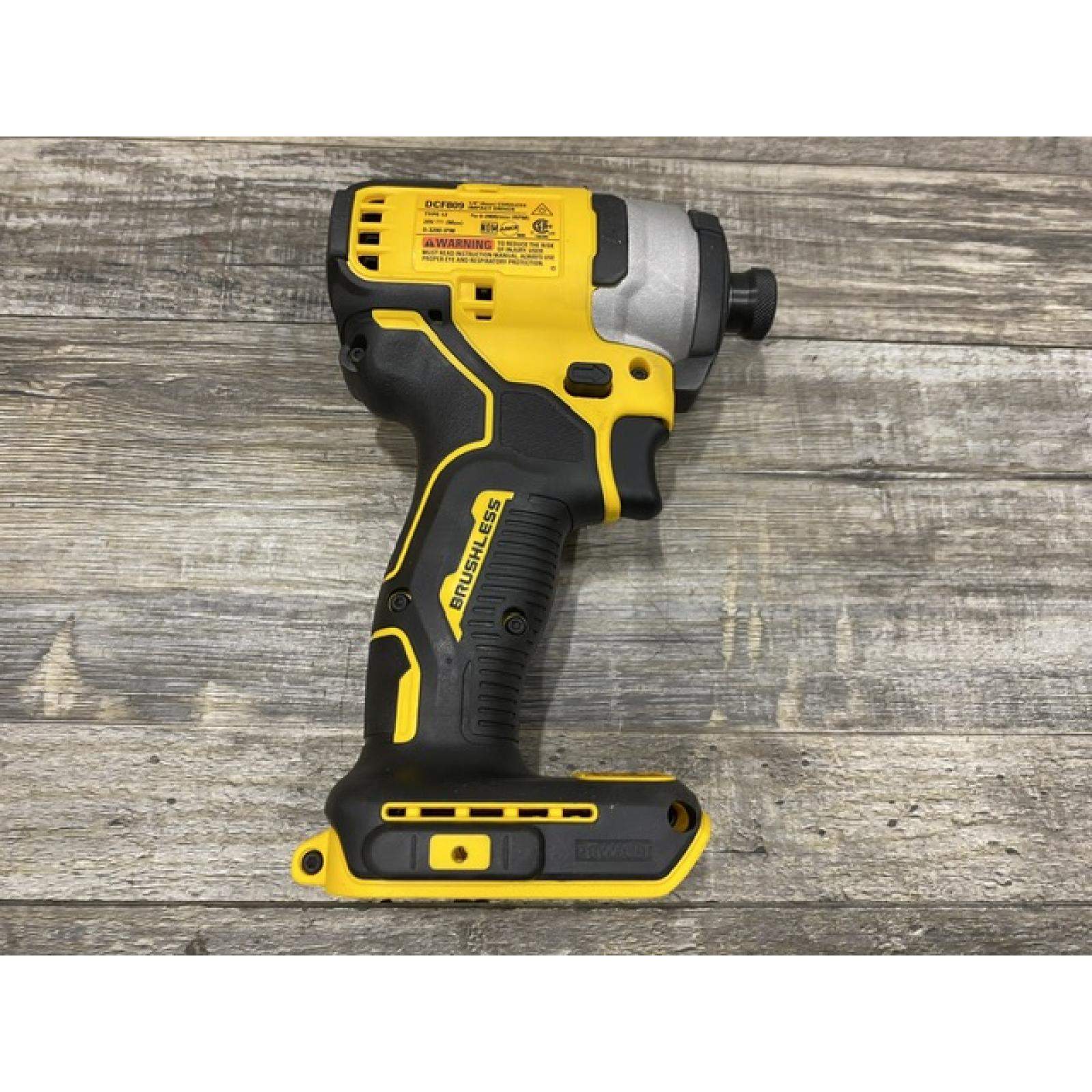 AS-IS DEWALT Atomic 20V Max Lithium-Ion Brushless Cordless Compact 1/4 in. Impact Driver Kit