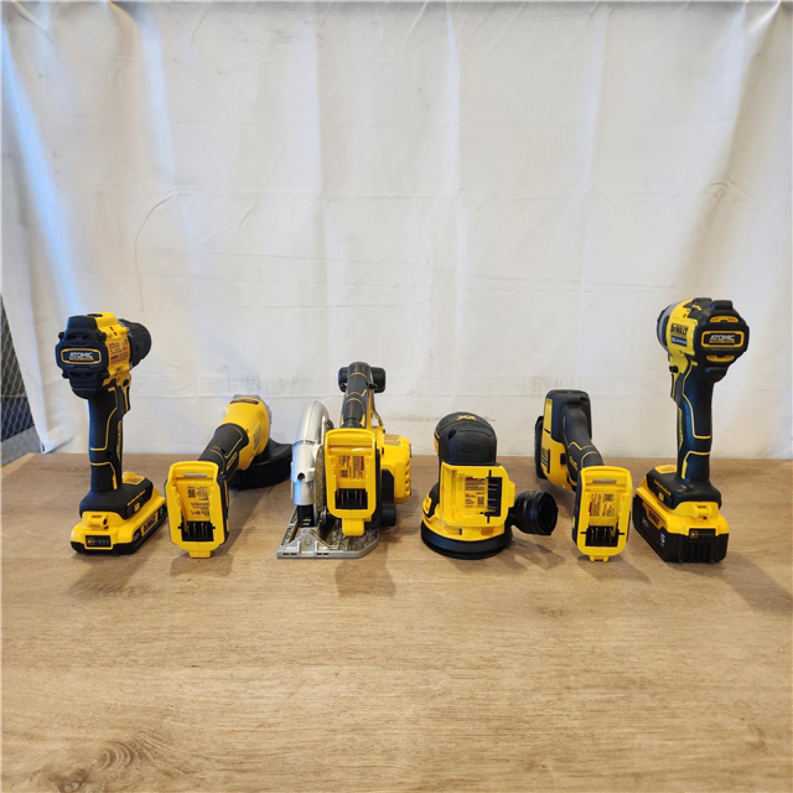 AS-IS- DEWALT 20V Lithium-Ion Cordless 6-Tool Combo Kit with 5.0 Ah and 2.0 Ah Batteries  Charger and Tough System 2.0 Rolling Toolbox
